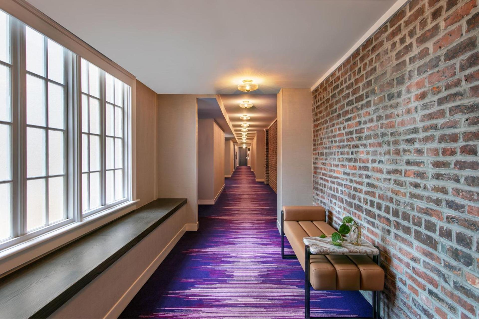 Hotel de la Poste - French Quarter, A Renaissance Hotel photo 9