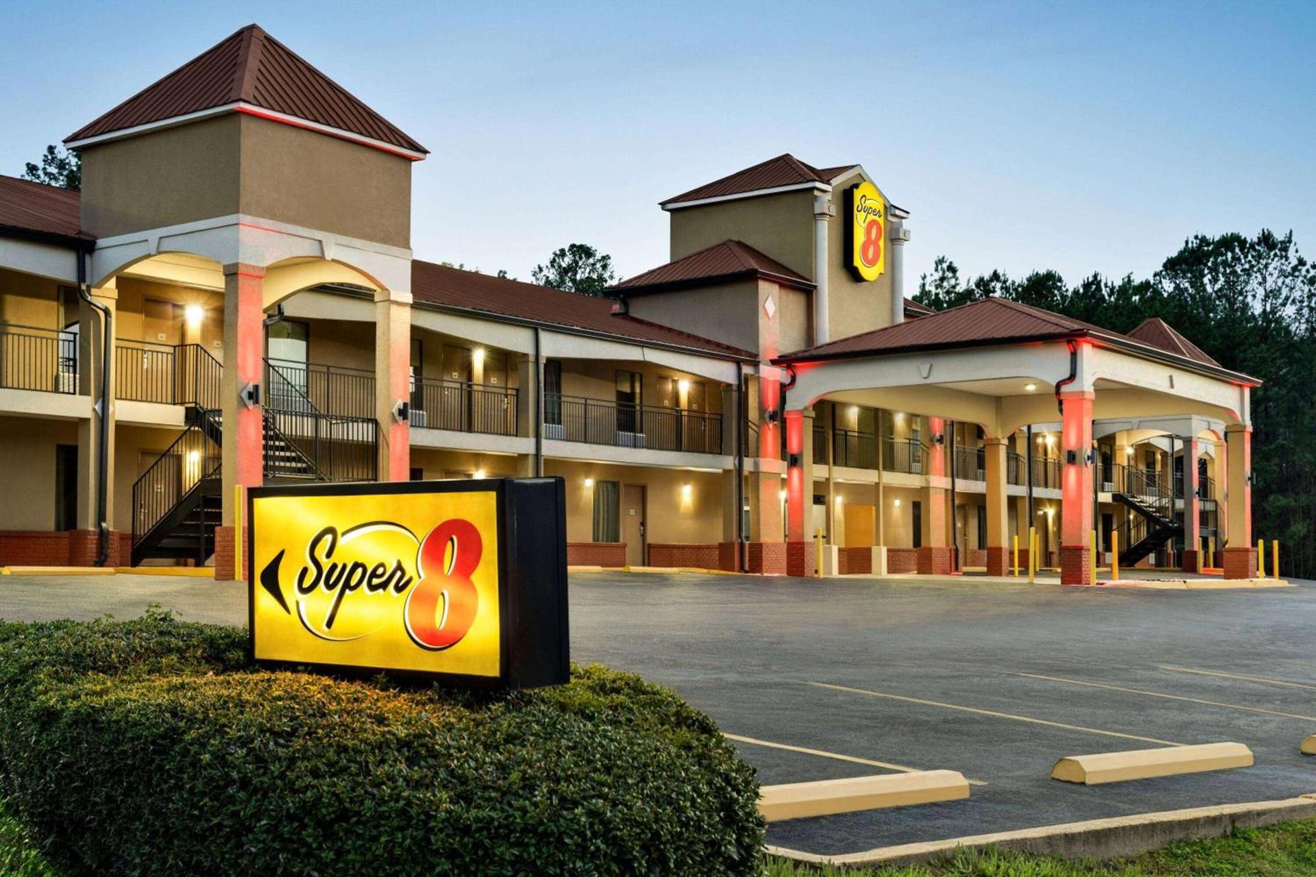 Super 8 by Wyndham Pearl/Jackson Airport photo 4