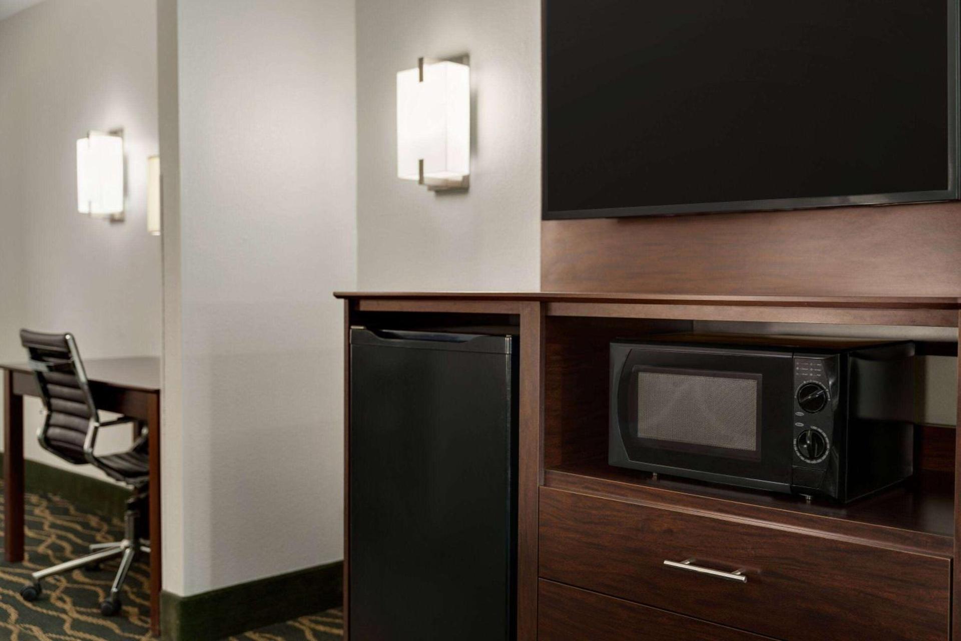 Super 8 by Wyndham Pearl/Jackson Airport photo 36
