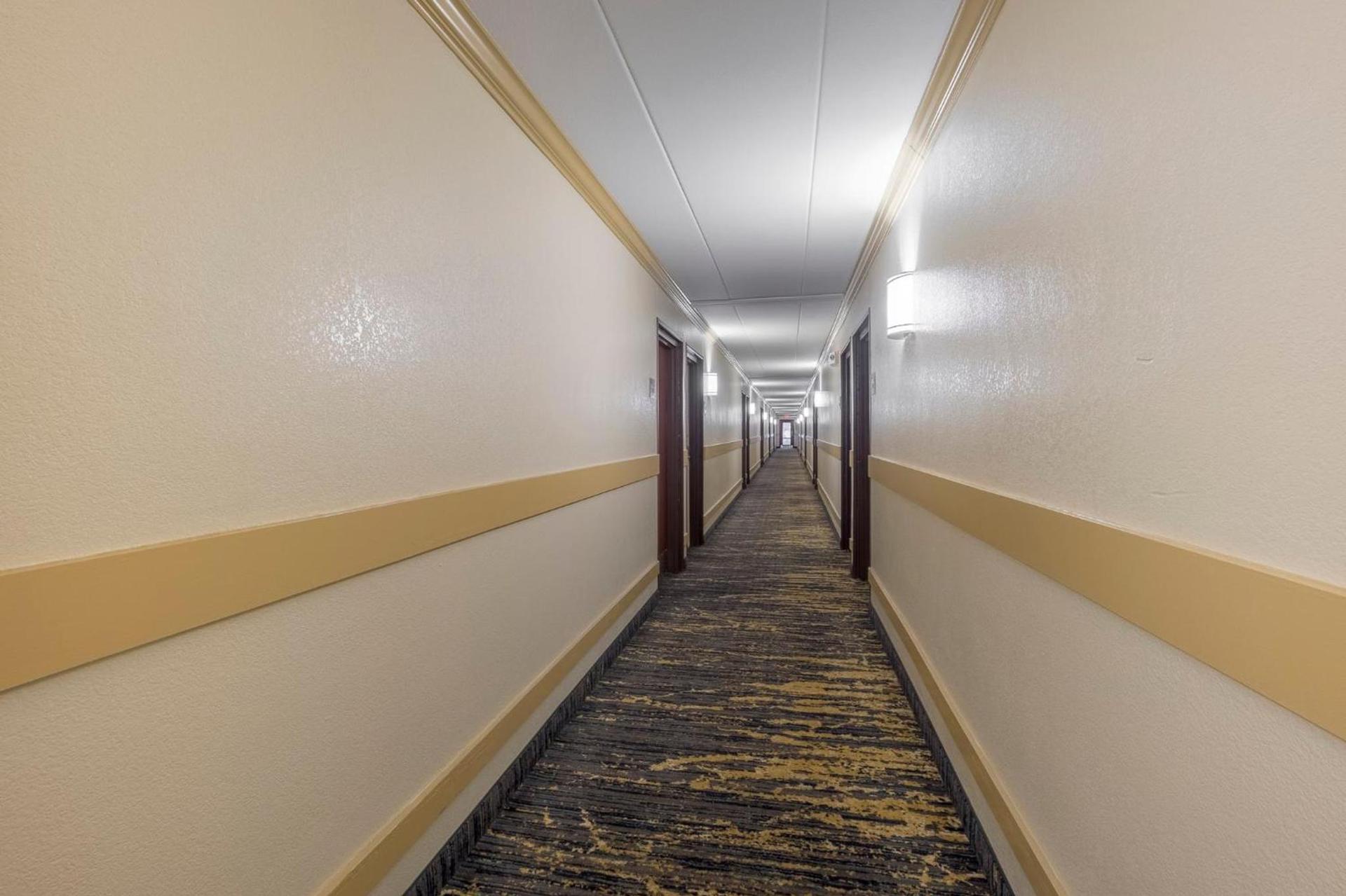 Red Roof Inn Annapolis photo 29