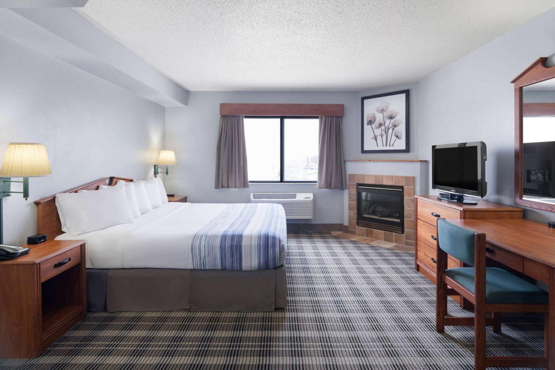 AmericInn by Wyndham Stuart photo 15