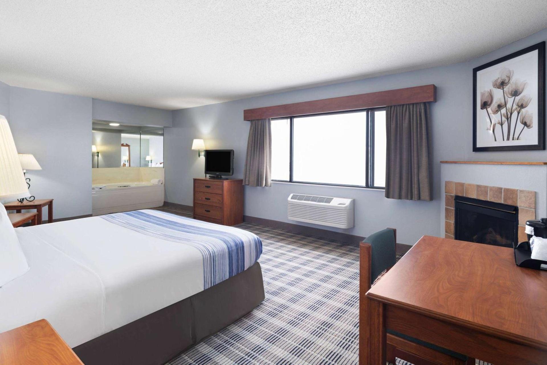 AmericInn by Wyndham Stuart photo 22