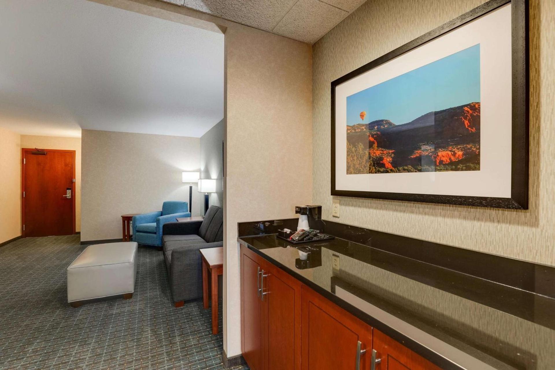 Drury Inn & Suites Phoenix Chandler Fashion Center photo 19