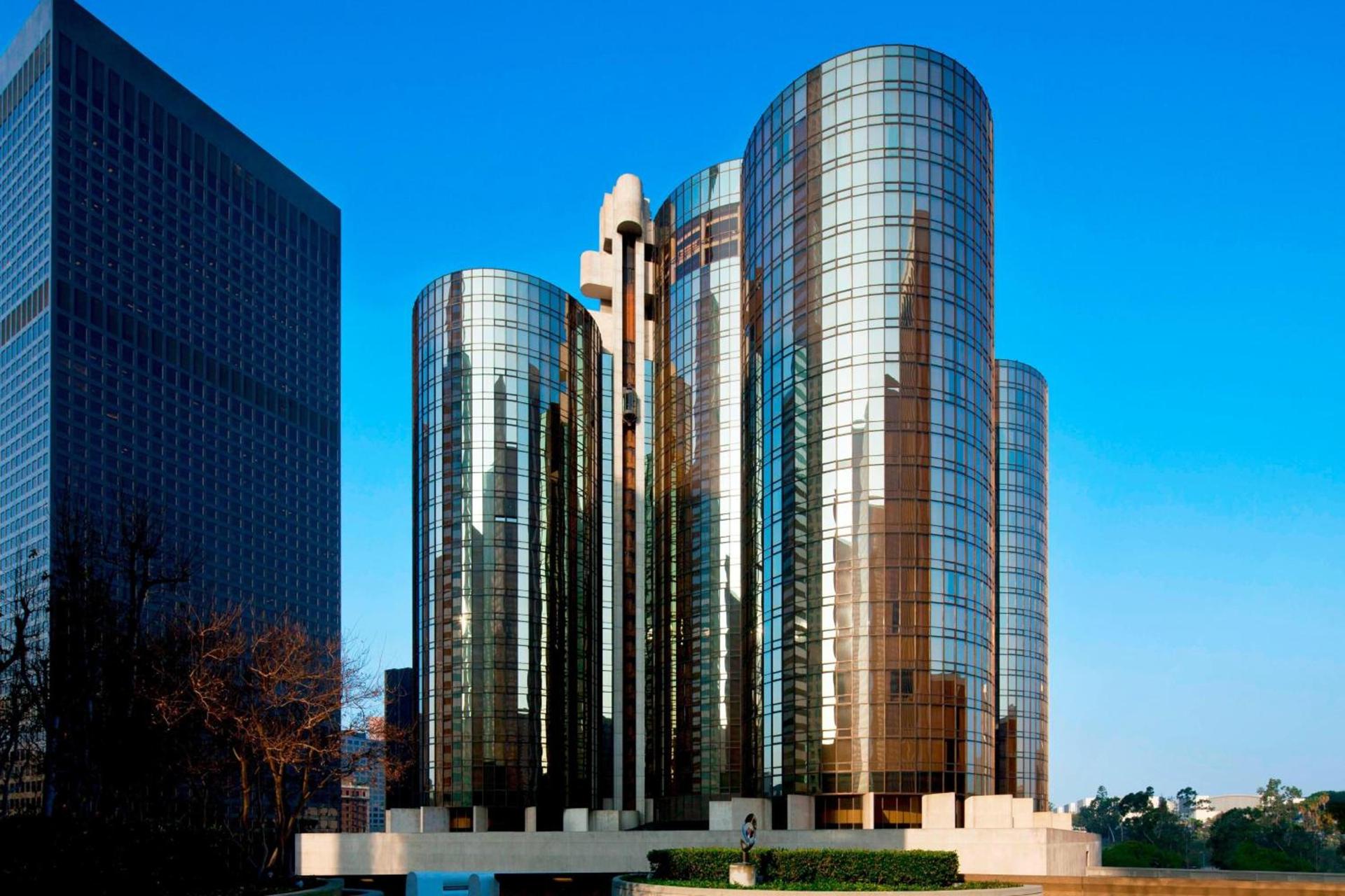 The Westin Bonaventure Hotel & Suites, Los Angeles photo 2