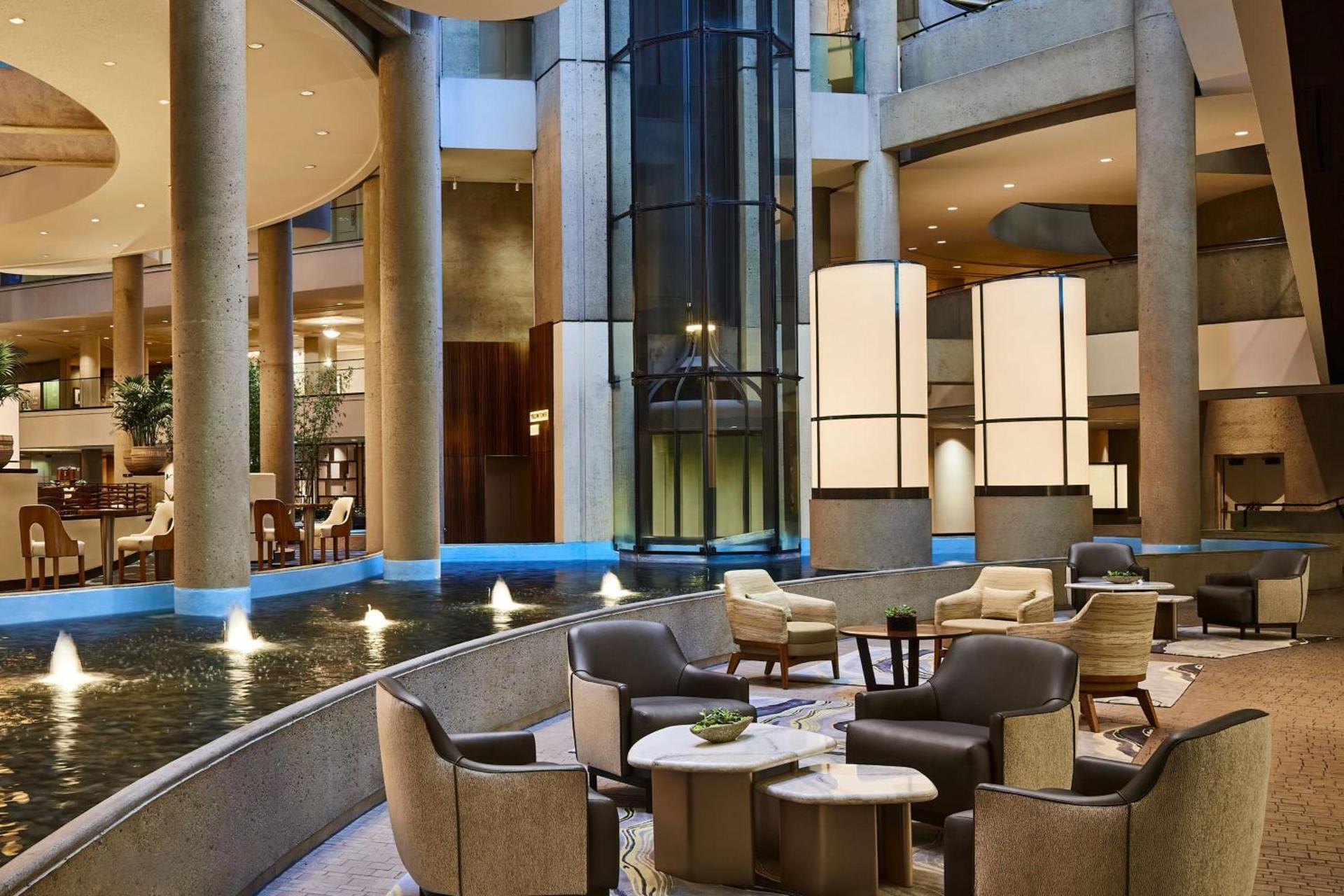 The Westin Bonaventure Hotel & Suites, Los Angeles photo 8