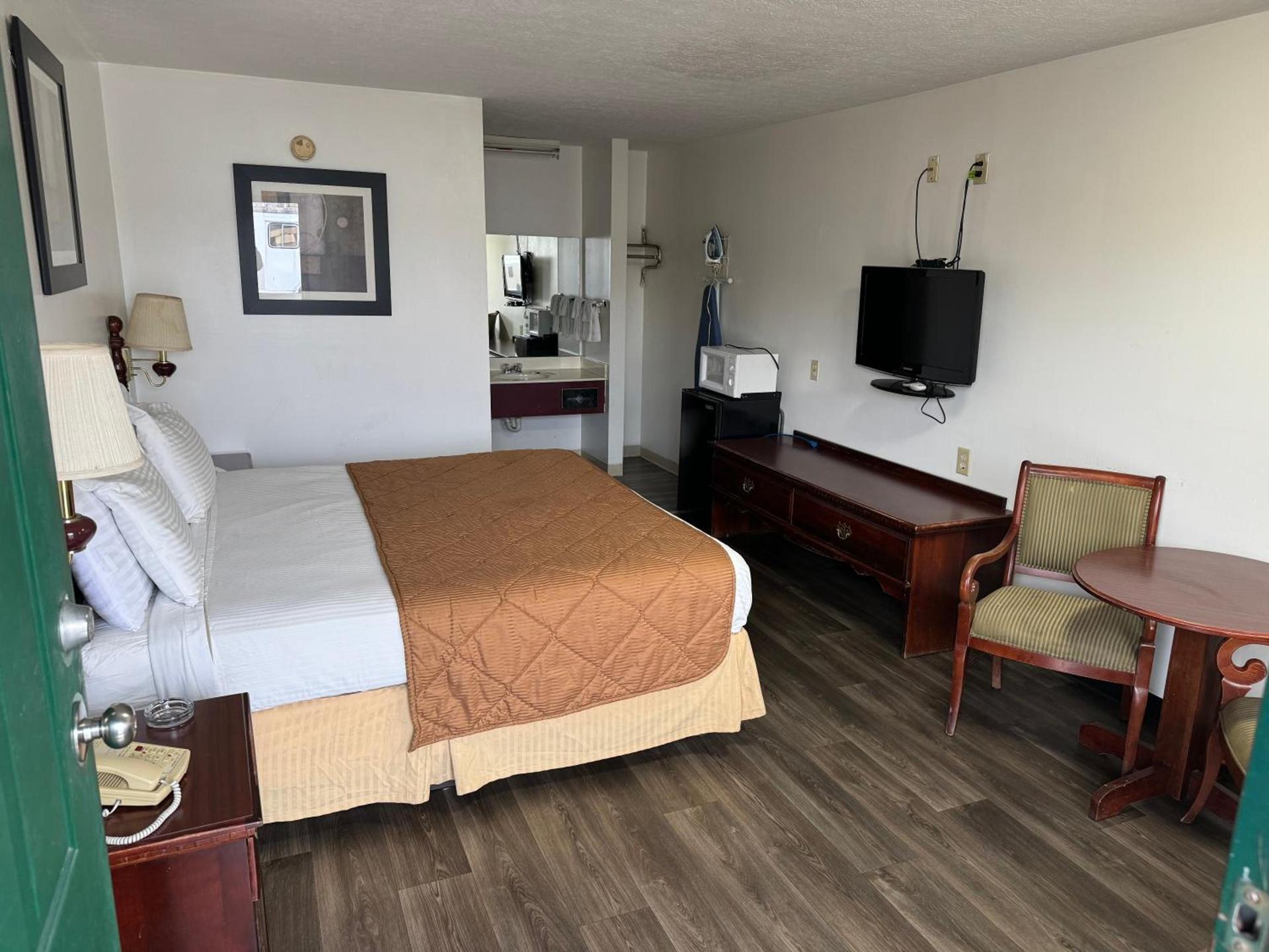 Royal Inn photo 37