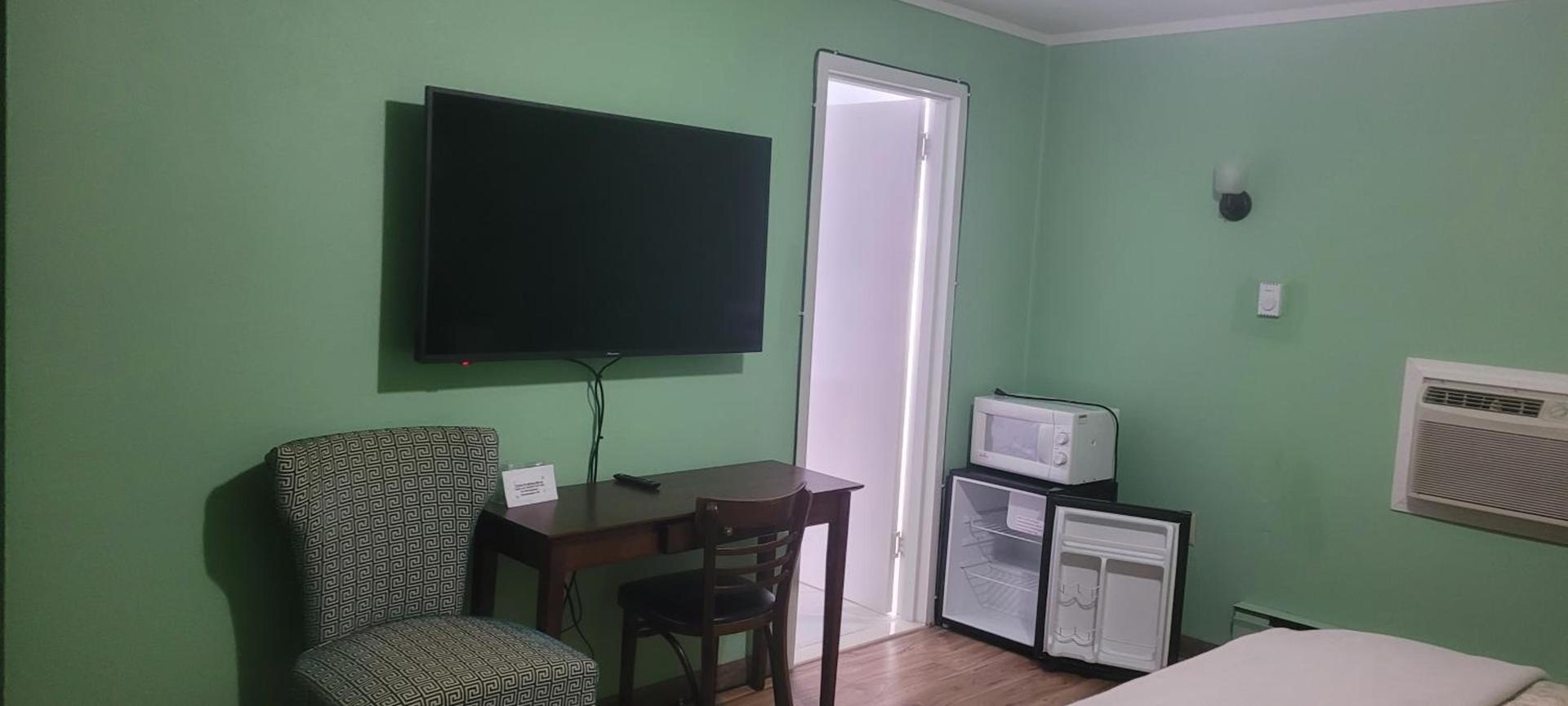 Elm Tree Motel photo 33