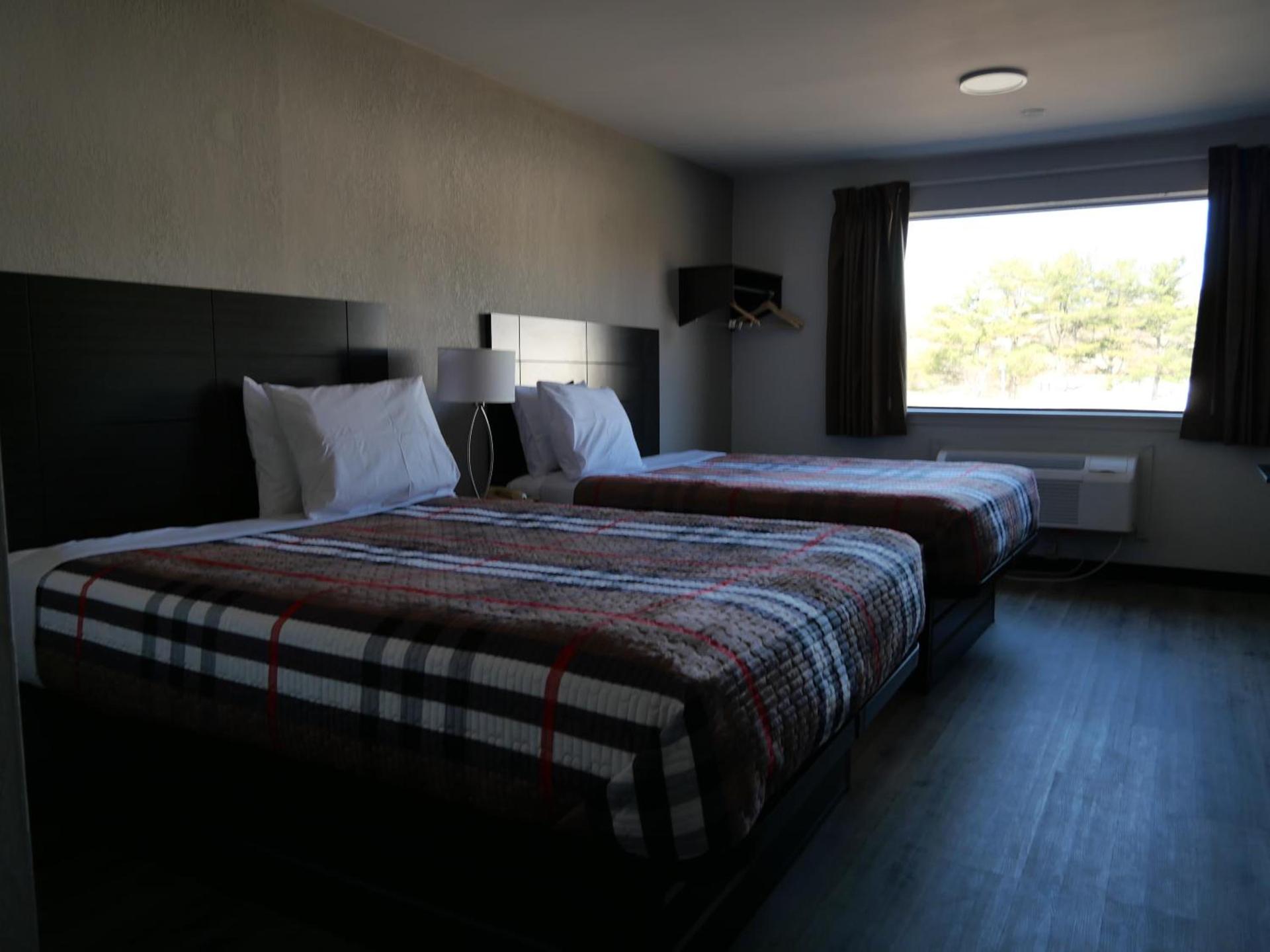 Hilltop Express Inn photo 19