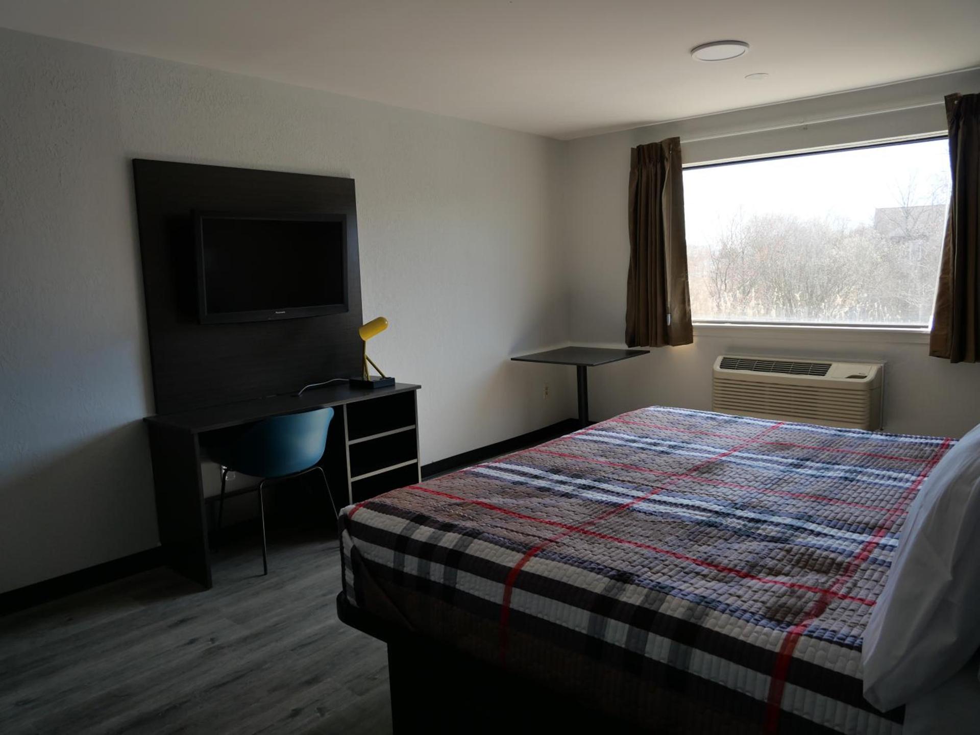 Hilltop Express Inn photo 5