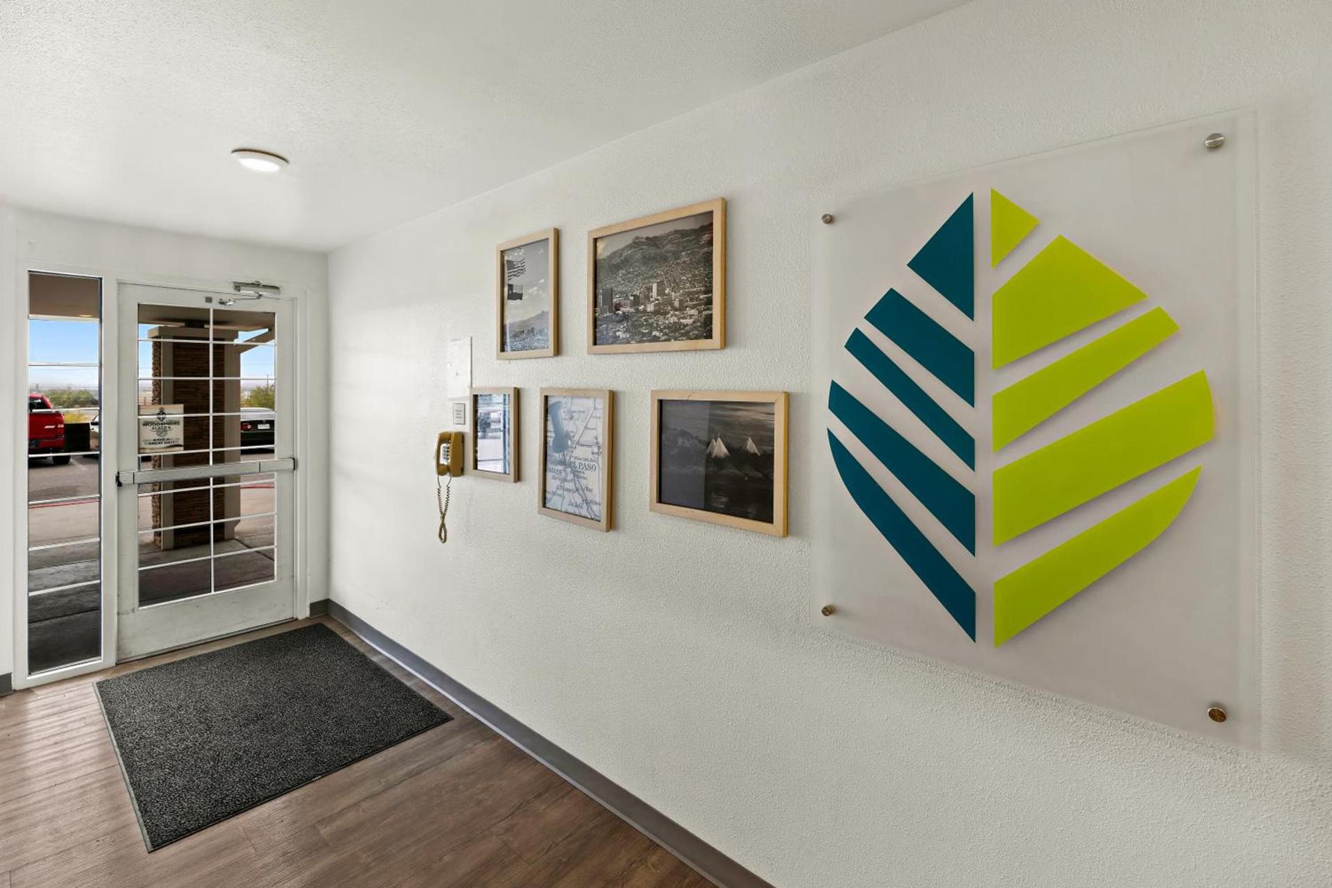 WoodSpring Suites El Paso photo 14