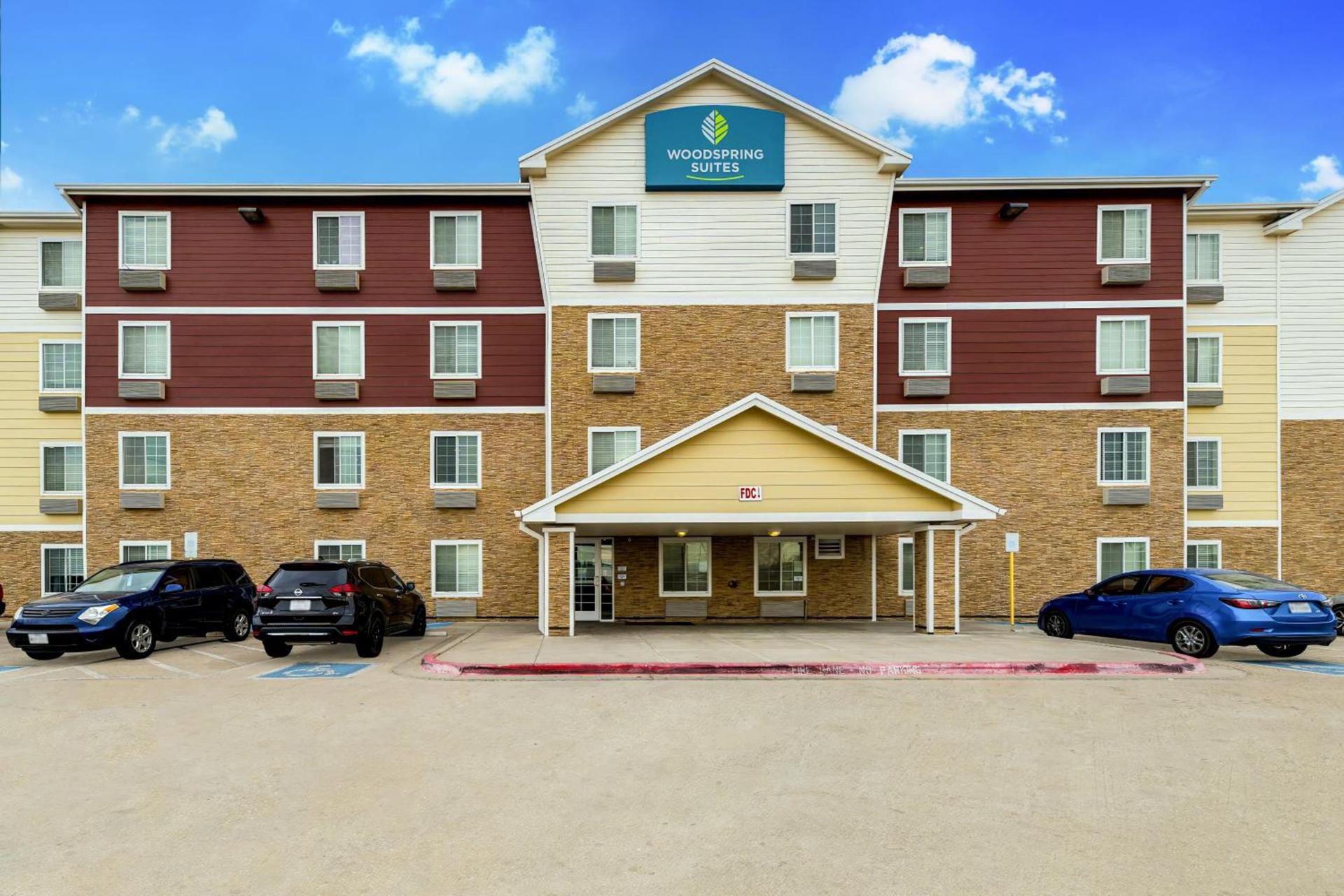 WoodSpring Suites El Paso photo 1
