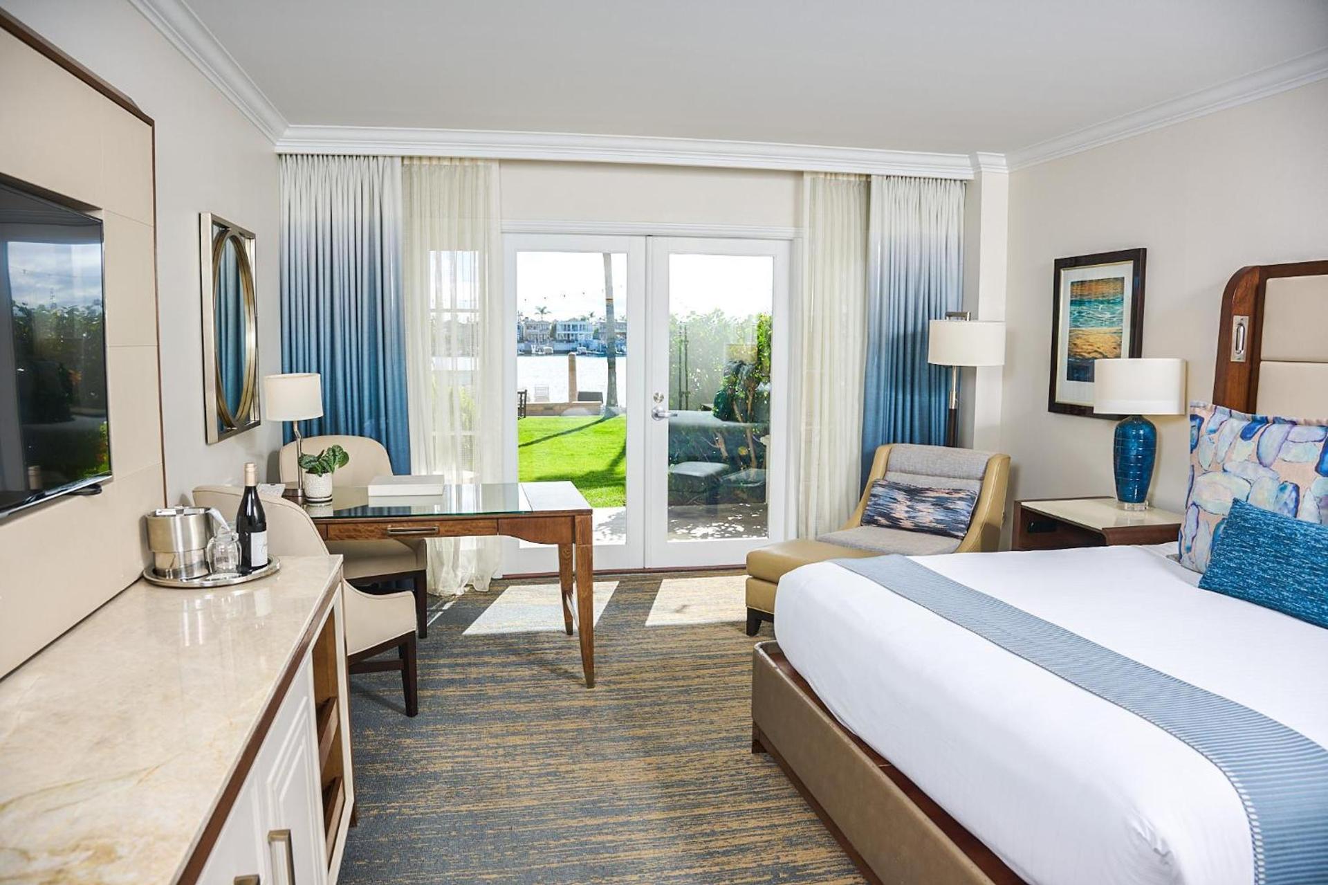 Balboa Bay Resort photo 3