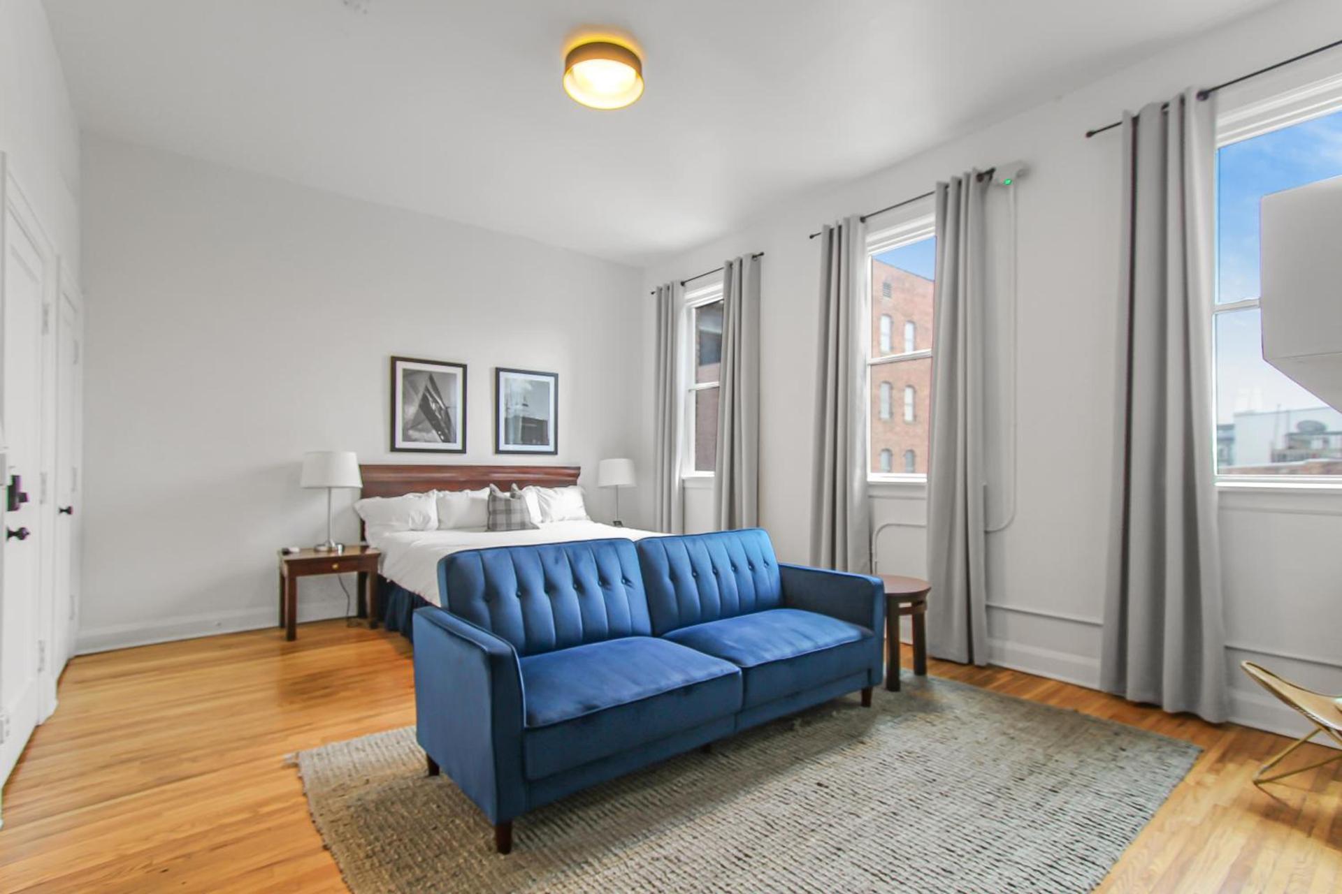 Library Square Suites photo 8