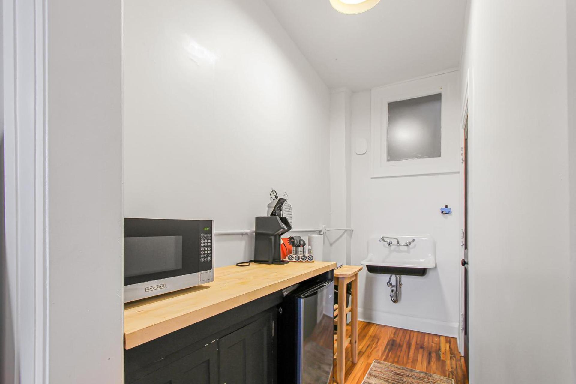 Library Square Suites photo 15
