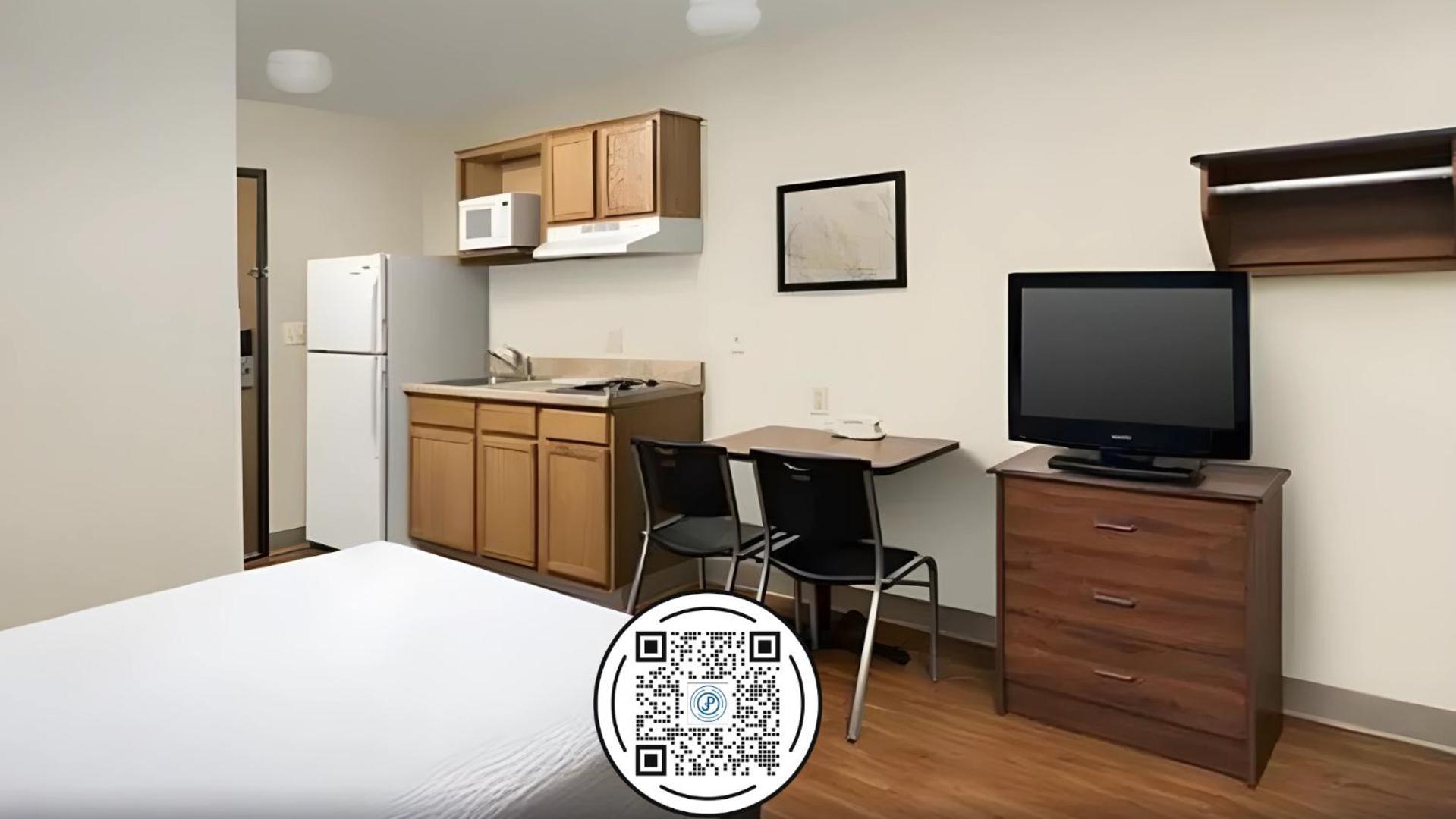WoodSpring Suites Houston Baytown photo 29