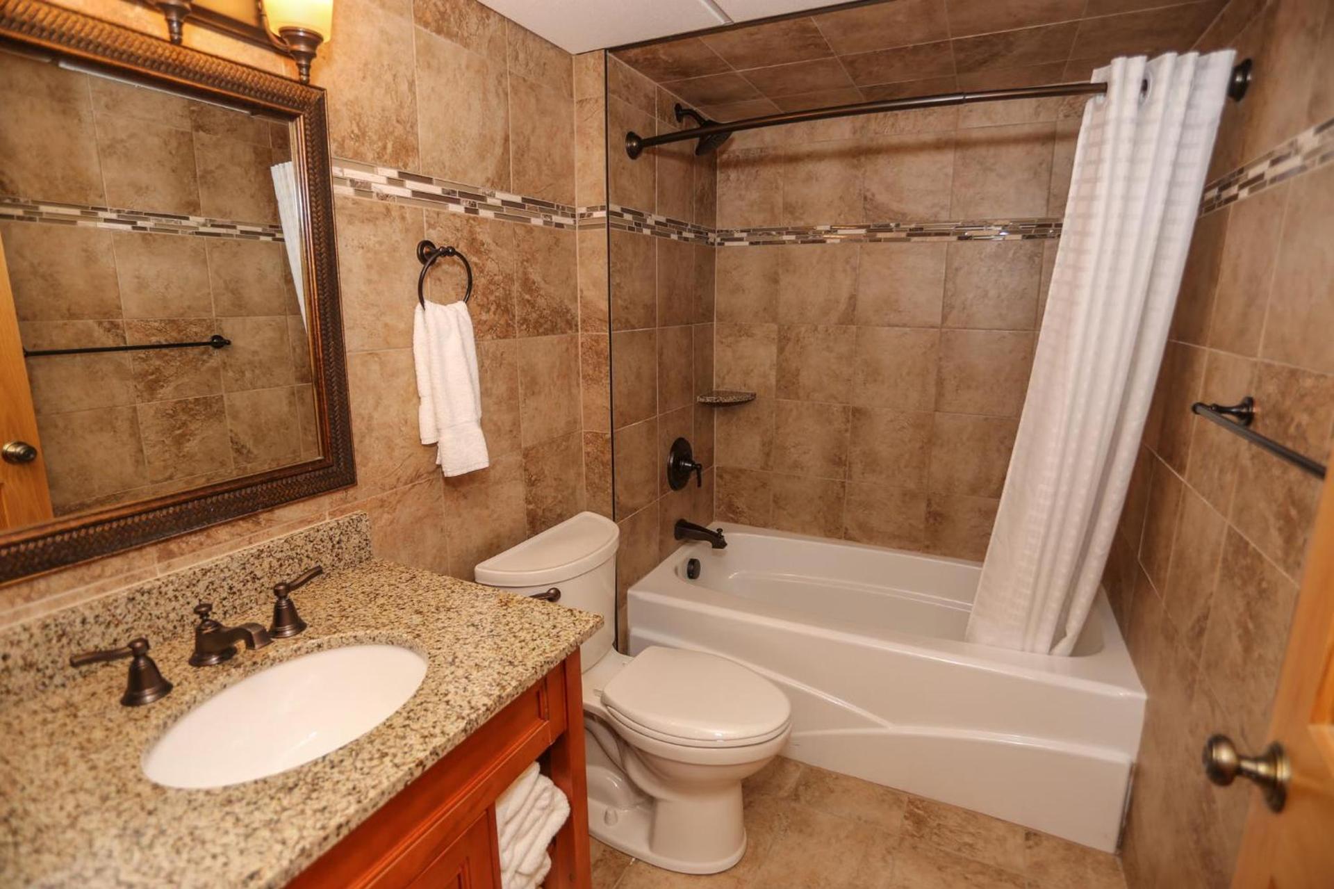 Slopeside Hotel, A Vail Resorts Property photo 40