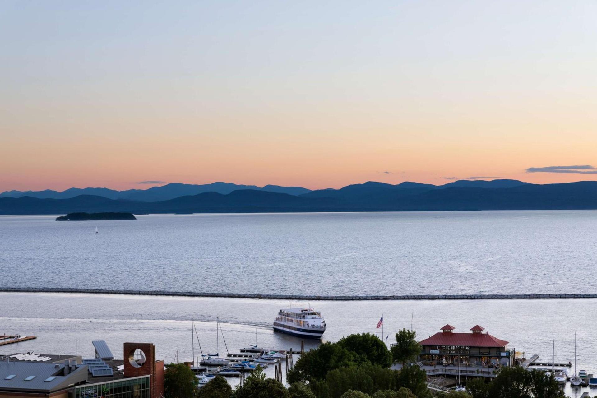Hotel Champlain Burlington, Curio Collection by Hilton photo 5