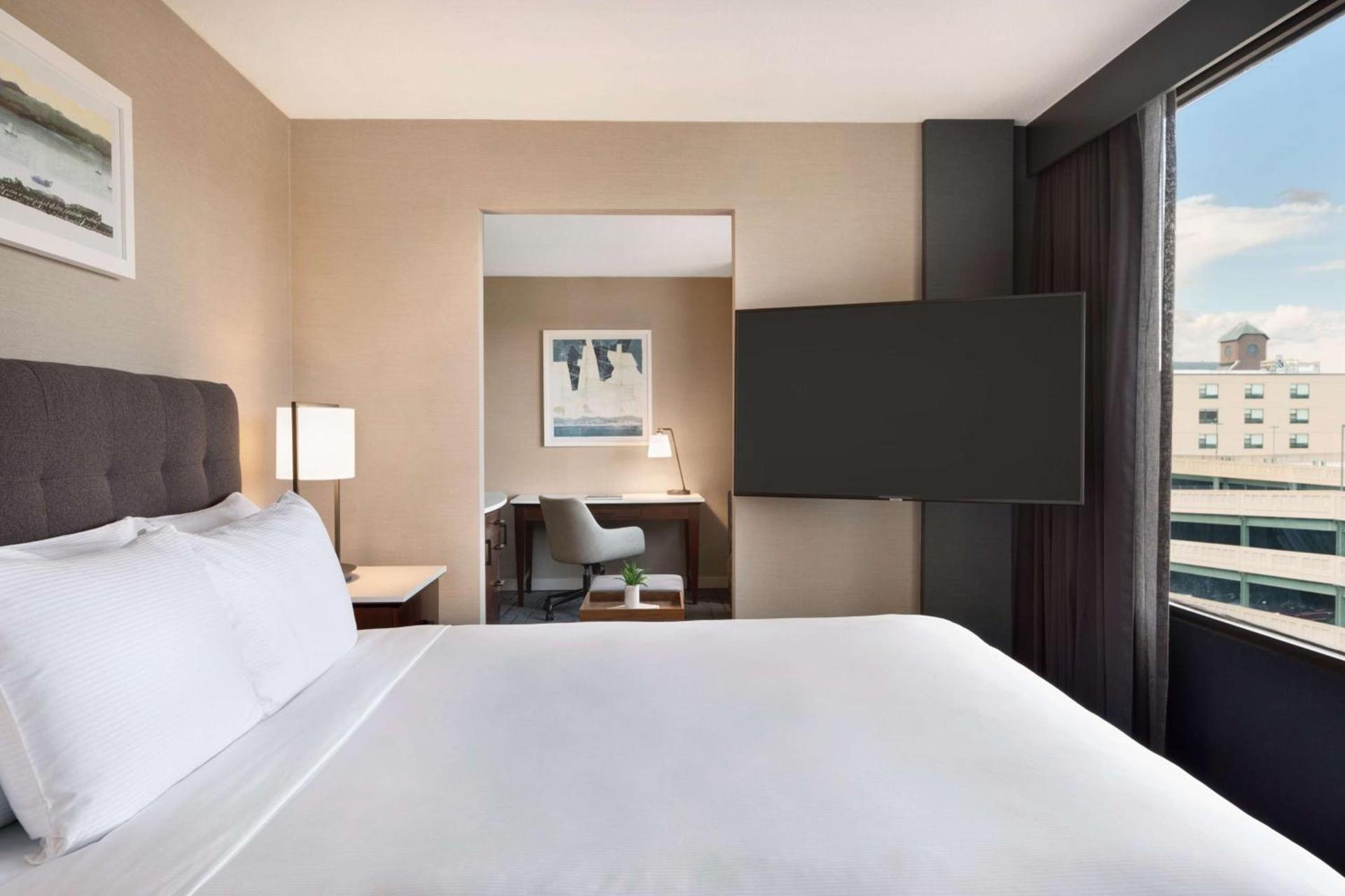 Hotel Champlain Burlington, Curio Collection by Hilton photo 18