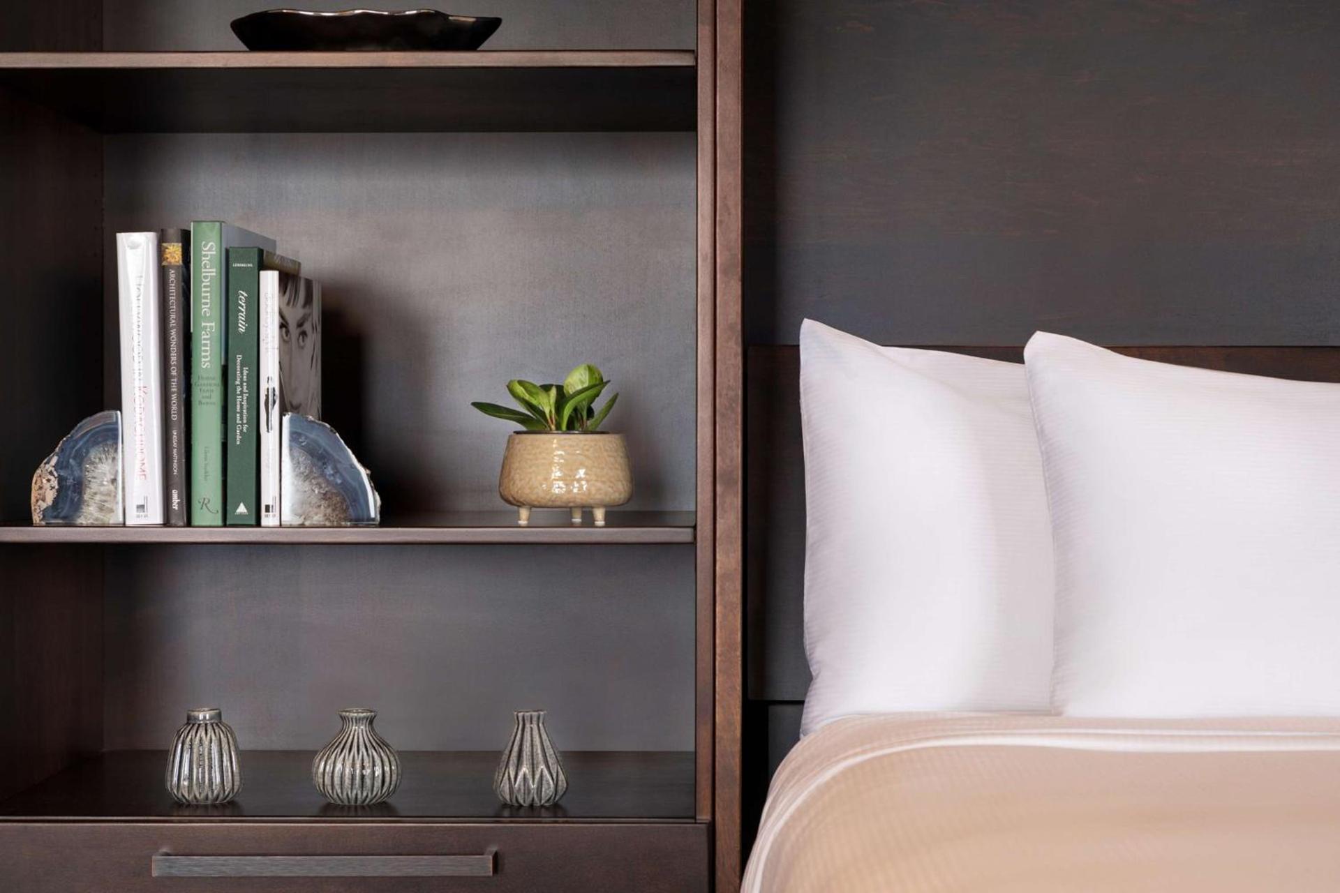 Hotel Champlain Burlington, Curio Collection by Hilton photo 20