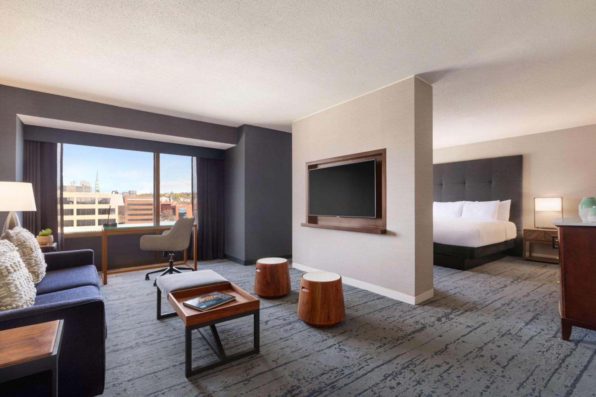 Hotel Champlain Burlington, Curio Collection by Hilton photo 21