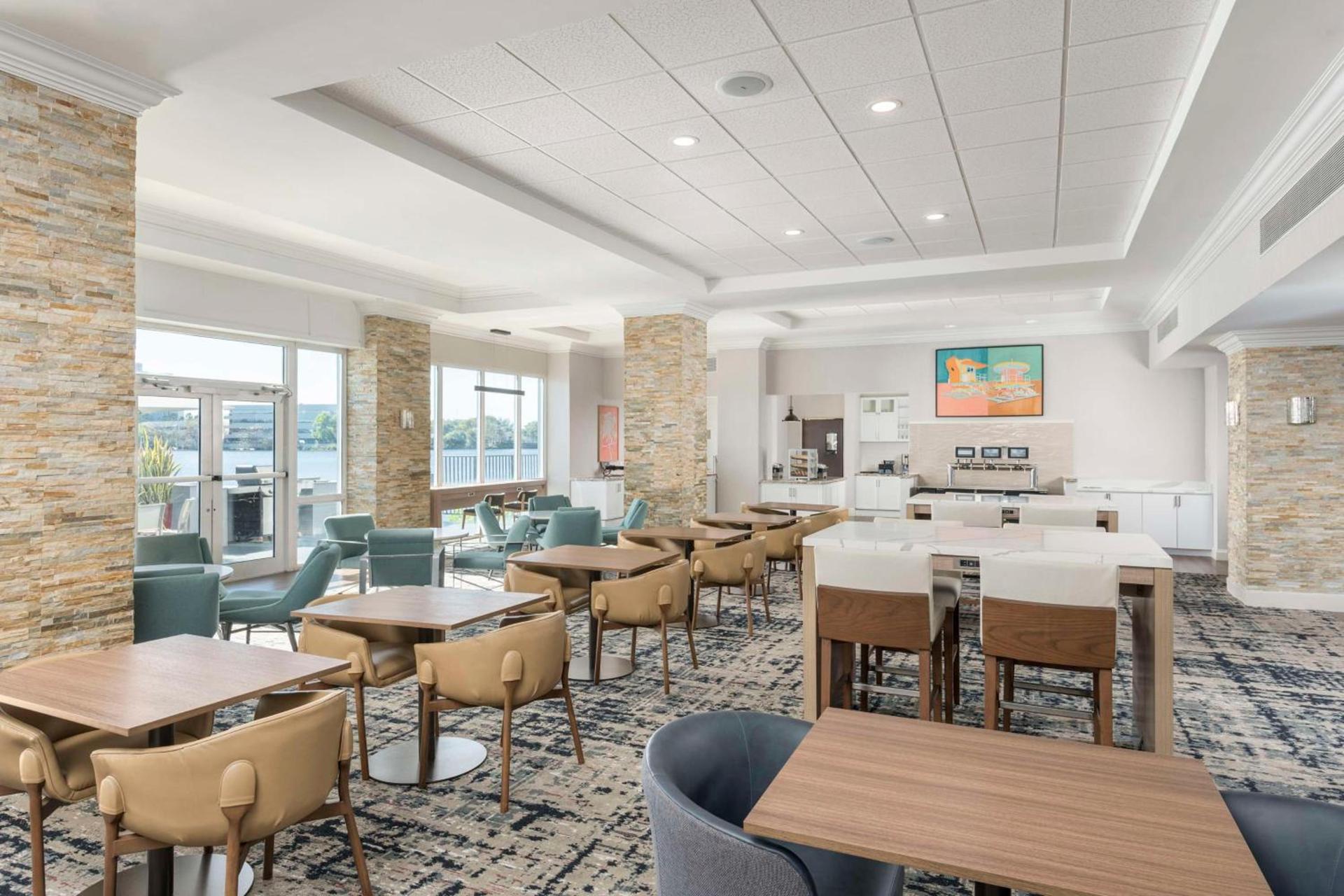 Homewood Suites Miami Airport/Blue Lagoon photo 5