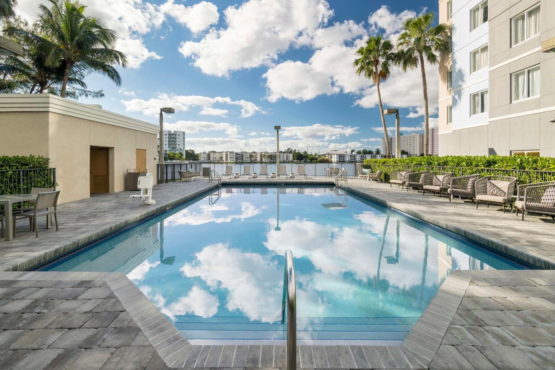 Homewood Suites Miami Airport/Blue Lagoon photo 13