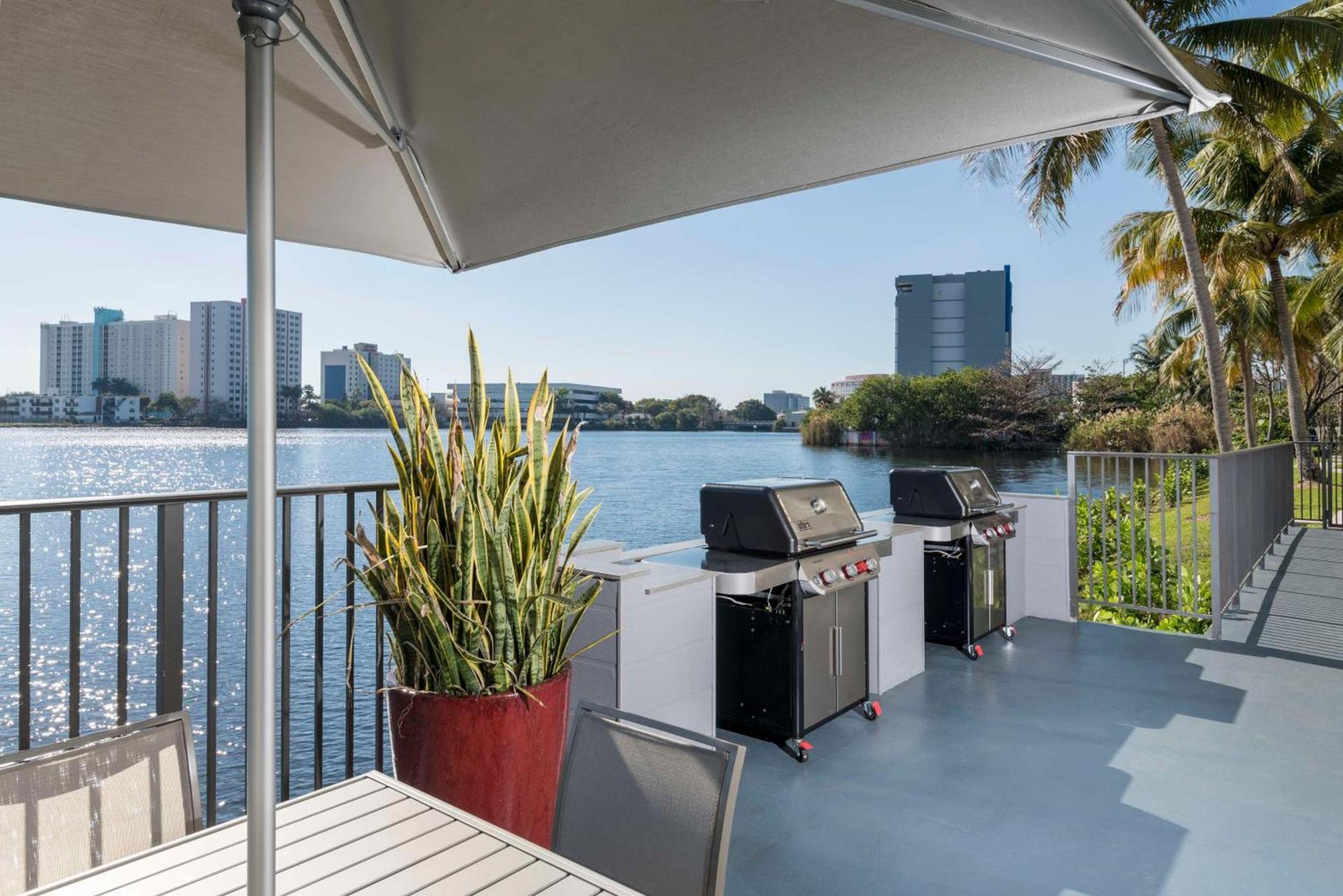 Homewood Suites Miami Airport/Blue Lagoon photo 16