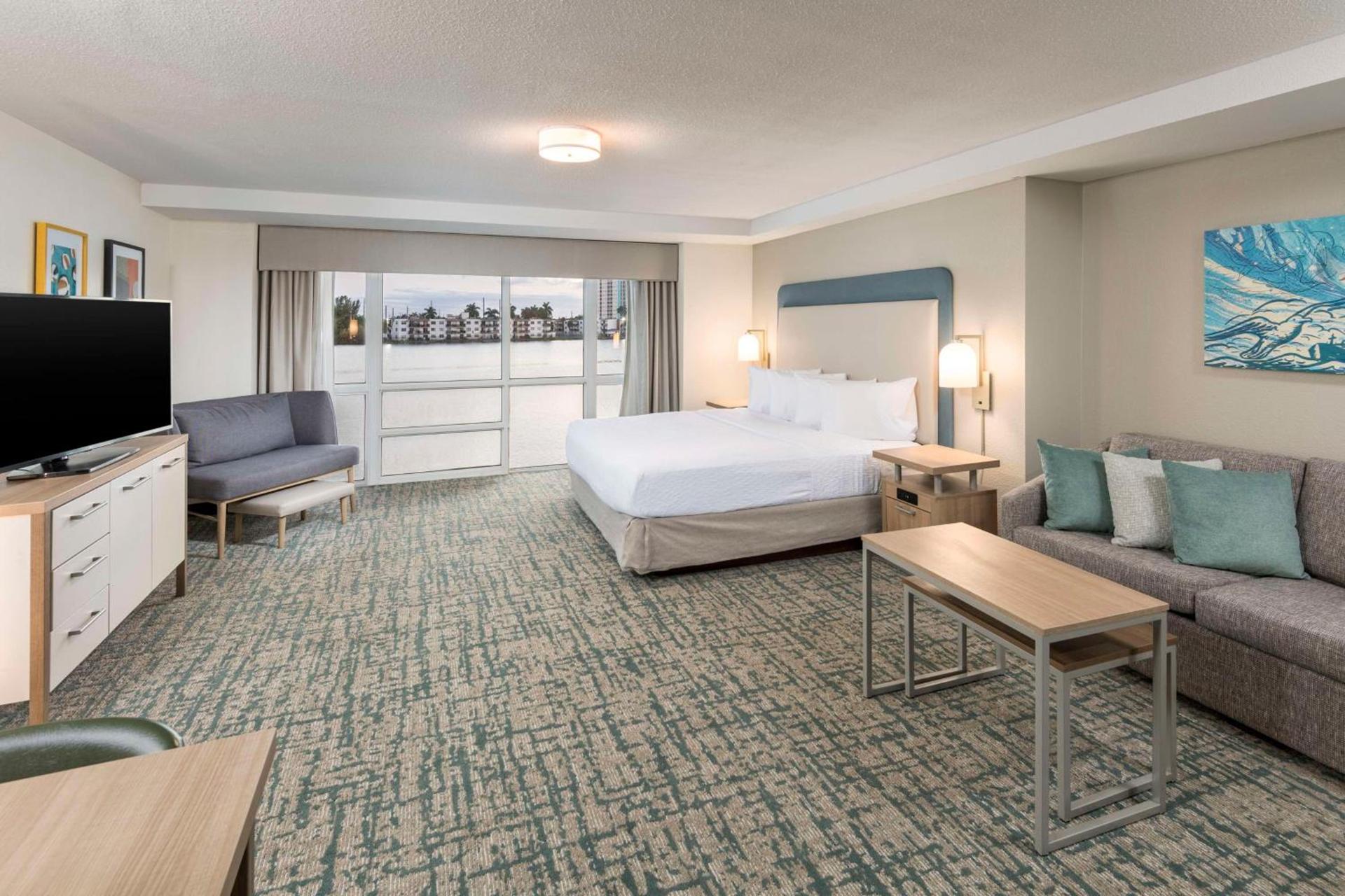 Homewood Suites Miami Airport/Blue Lagoon photo 24