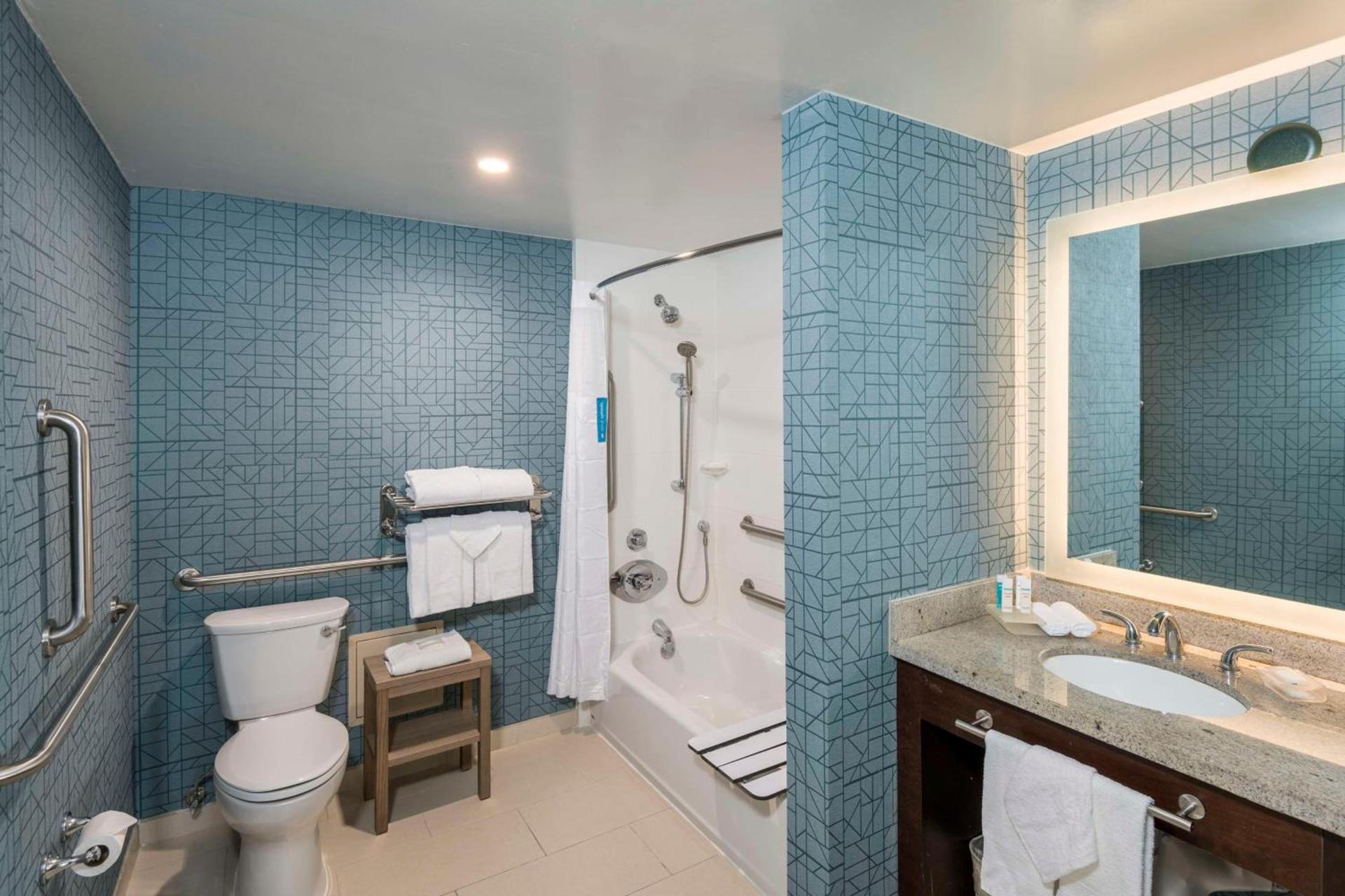 Homewood Suites Miami Airport/Blue Lagoon photo 26