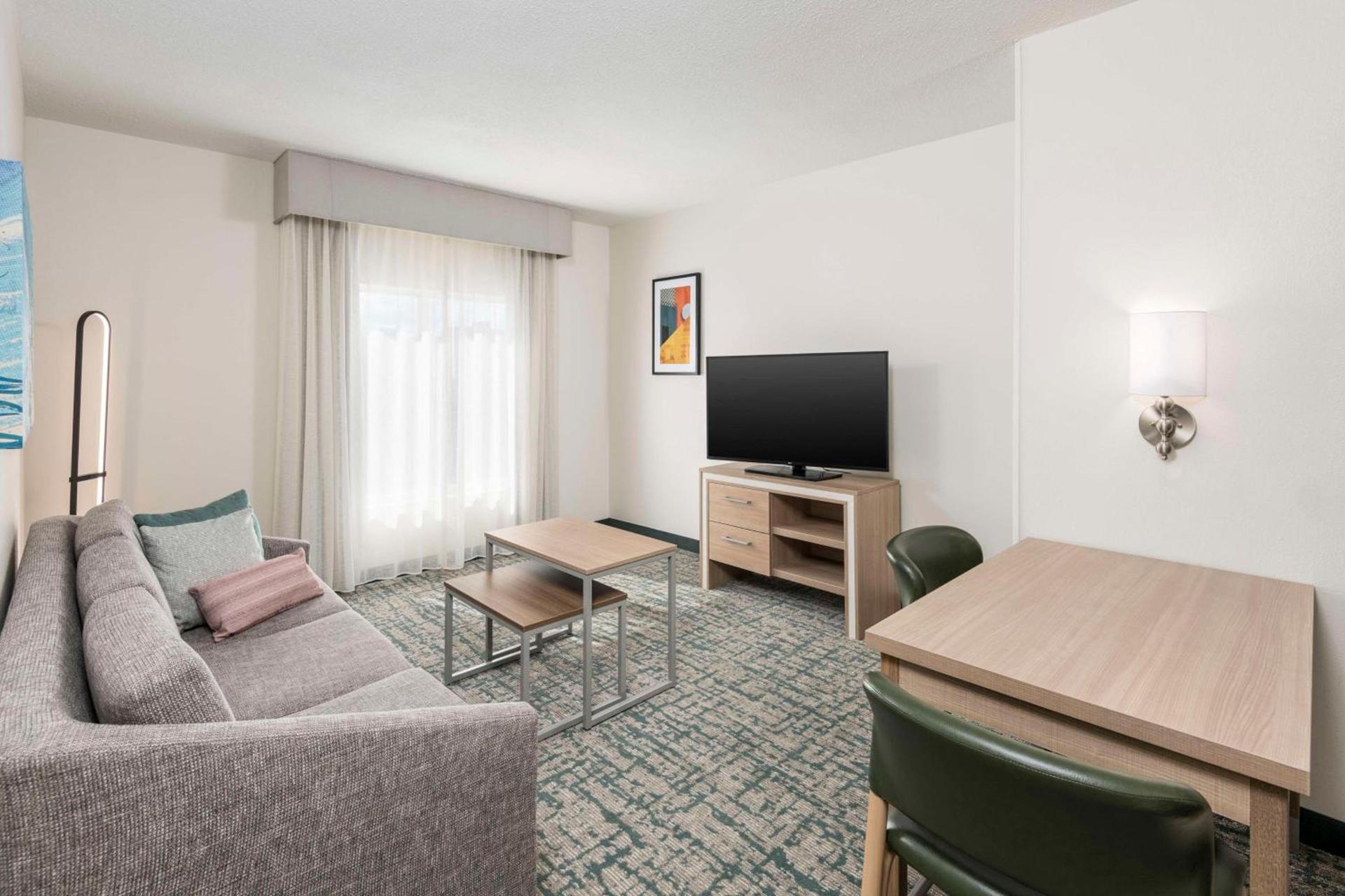 Homewood Suites Miami Airport/Blue Lagoon photo 34
