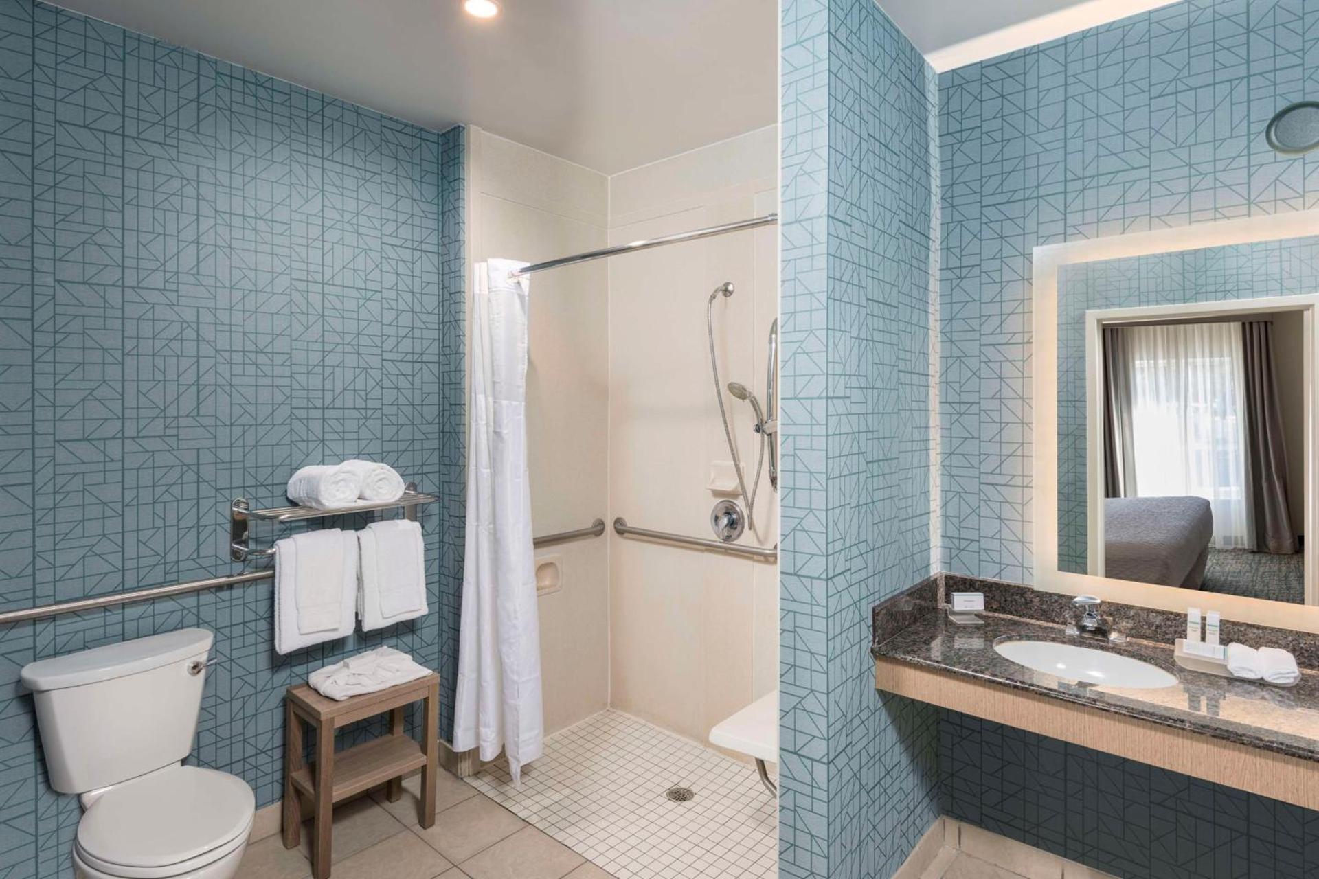 Homewood Suites Miami Airport/Blue Lagoon photo 37