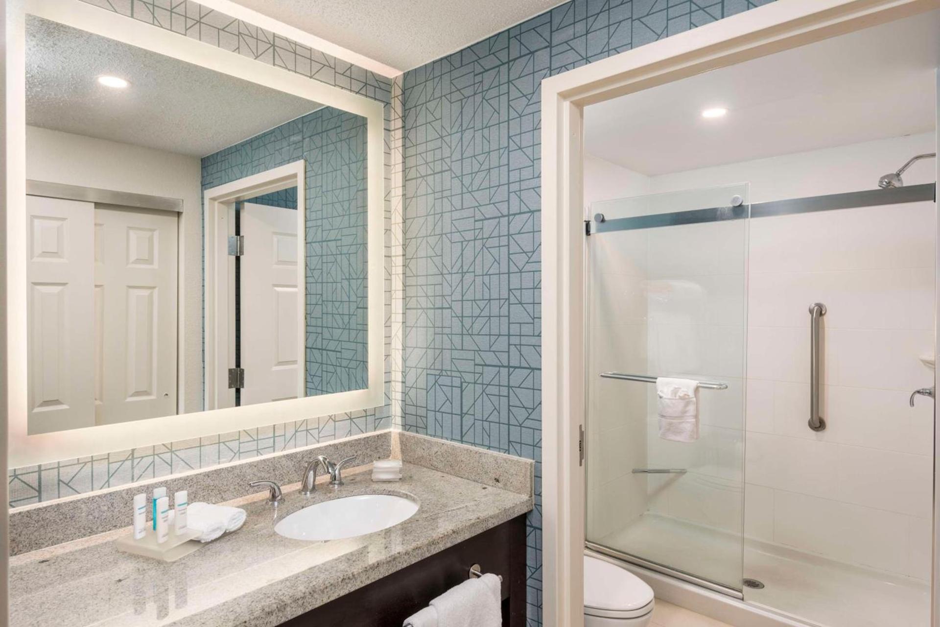Homewood Suites Miami Airport/Blue Lagoon photo 38
