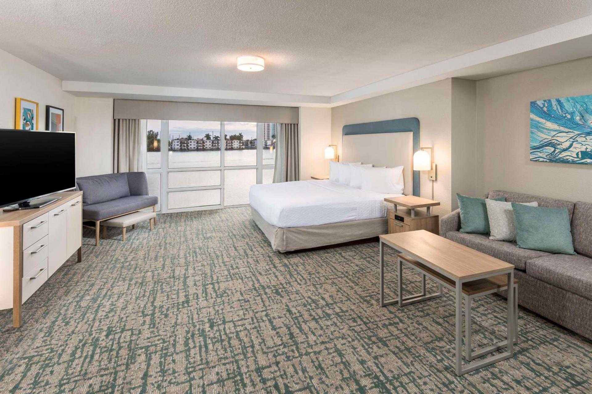 Homewood Suites Miami Airport/Blue Lagoon photo 42