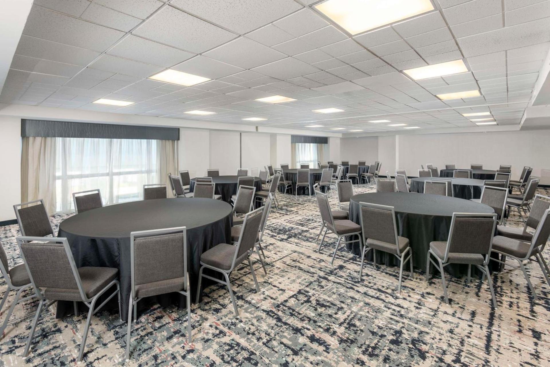 Homewood Suites Miami Airport/Blue Lagoon photo 45