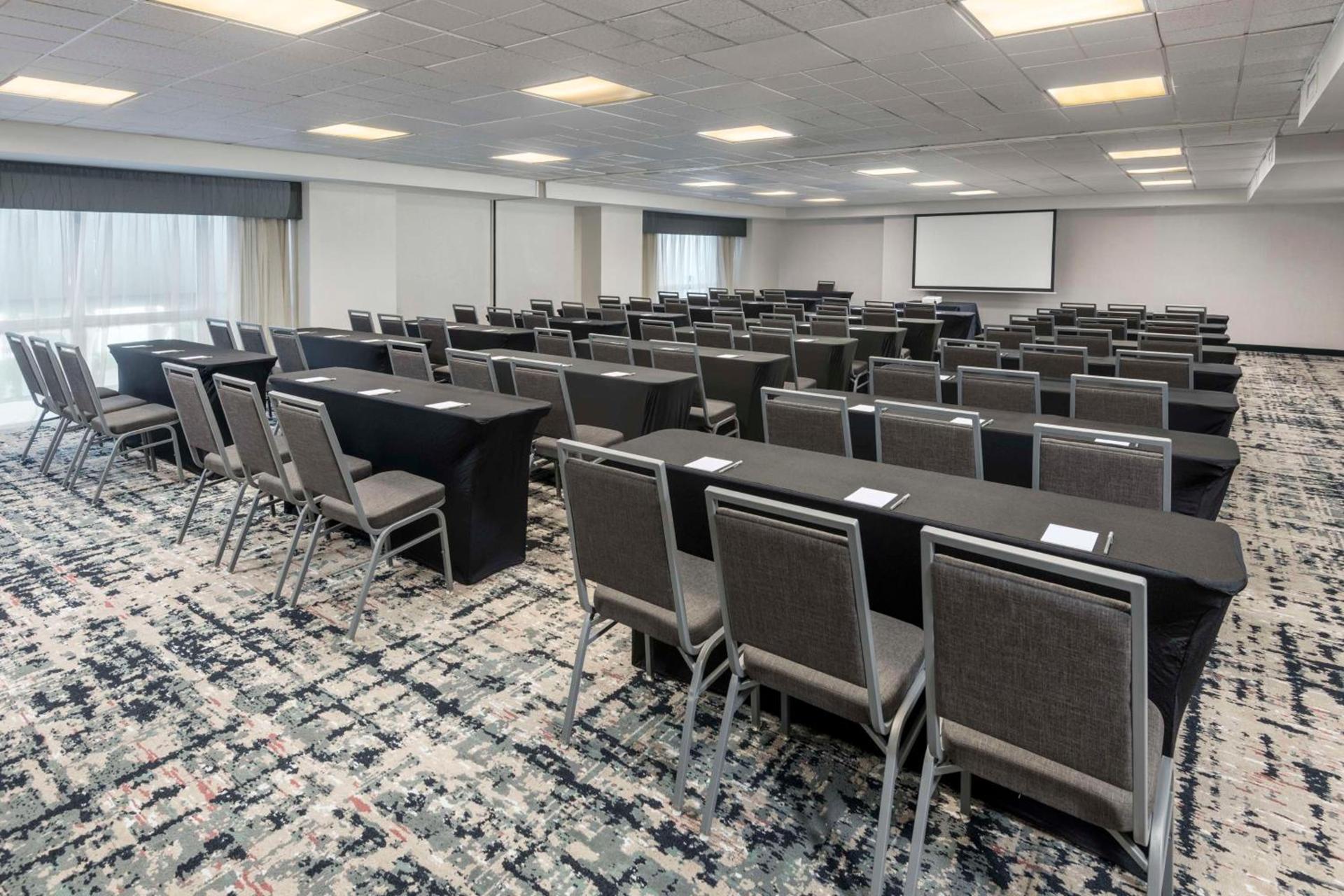 Homewood Suites Miami Airport/Blue Lagoon photo 47