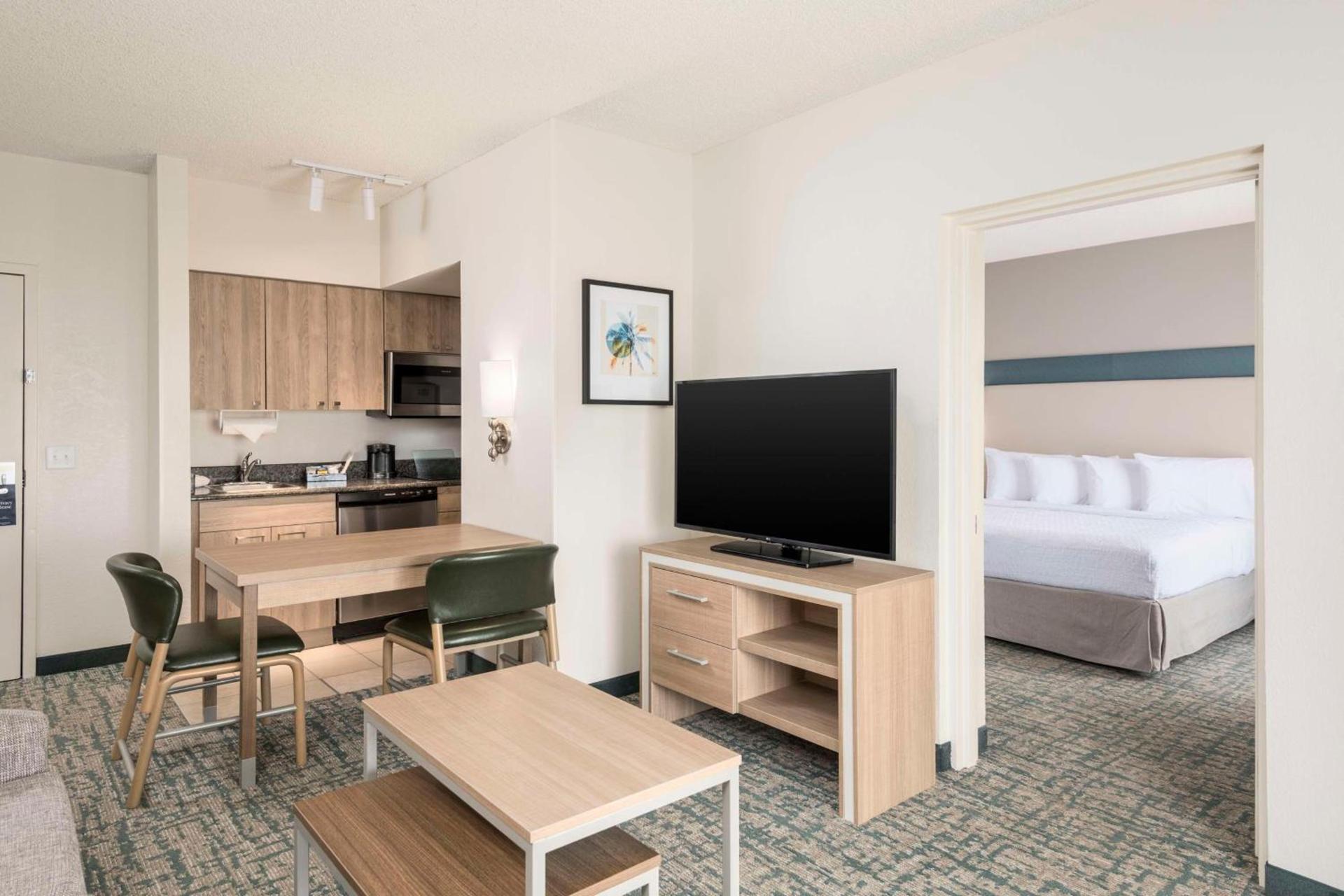 Homewood Suites Miami Airport/Blue Lagoon photo 52