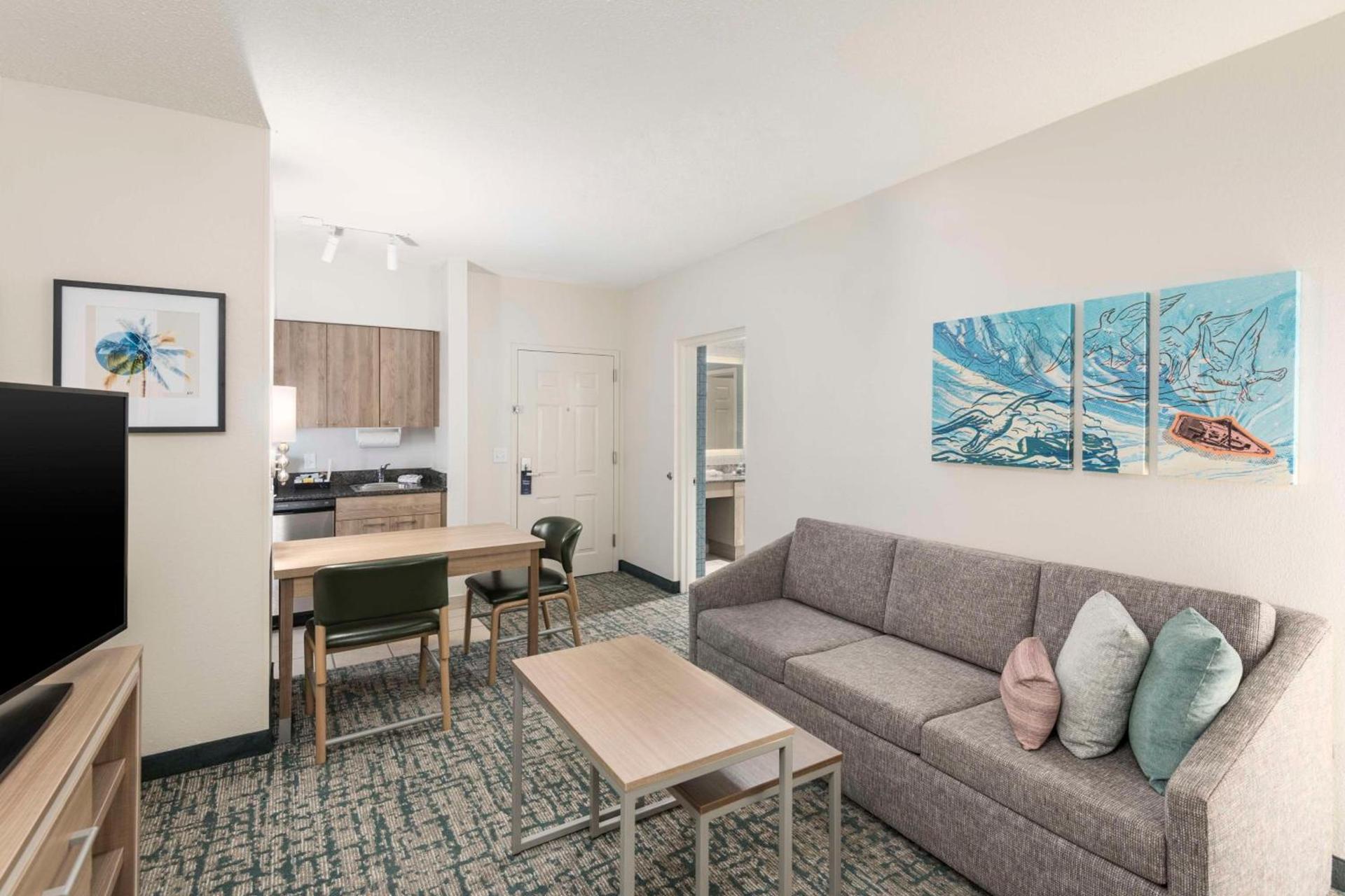 Homewood Suites Miami Airport/Blue Lagoon photo 54