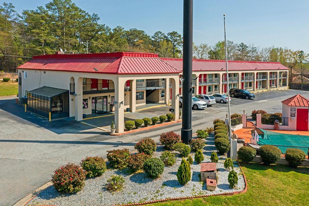Regency Inn & Suites photo 4