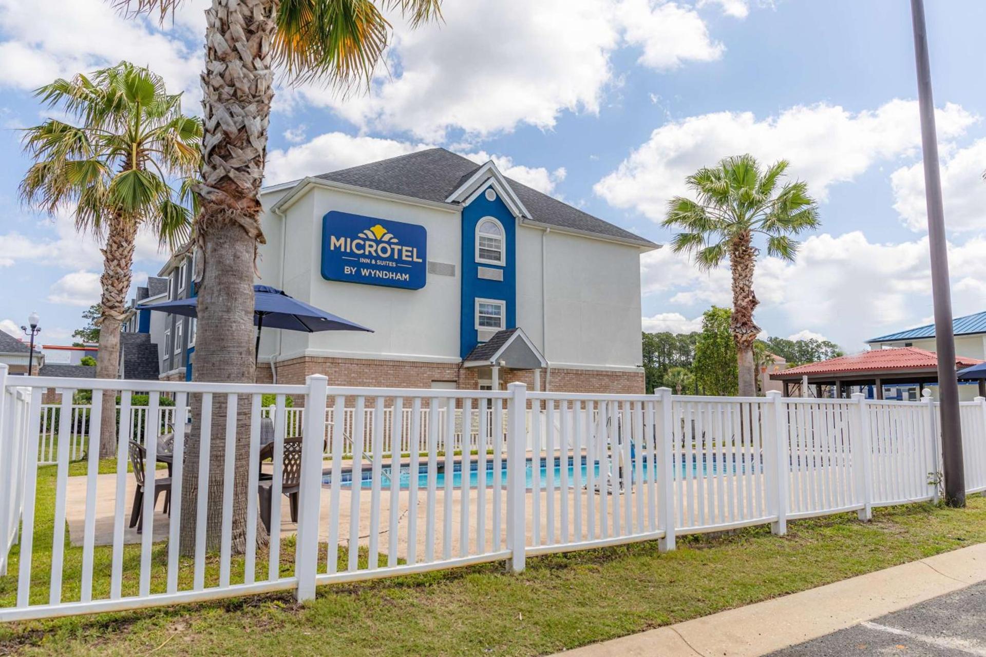 Microtel Inn & Suites by Wyndham Kingsland Naval Base I-95 photo 15