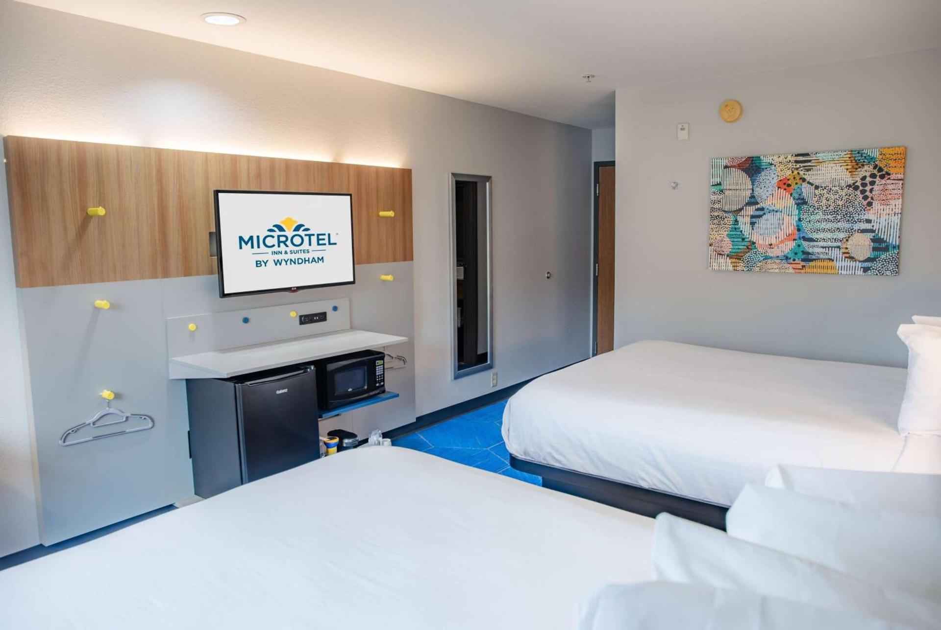 Microtel Inn & Suites by Wyndham Kingsland Naval Base I-95 photo 23
