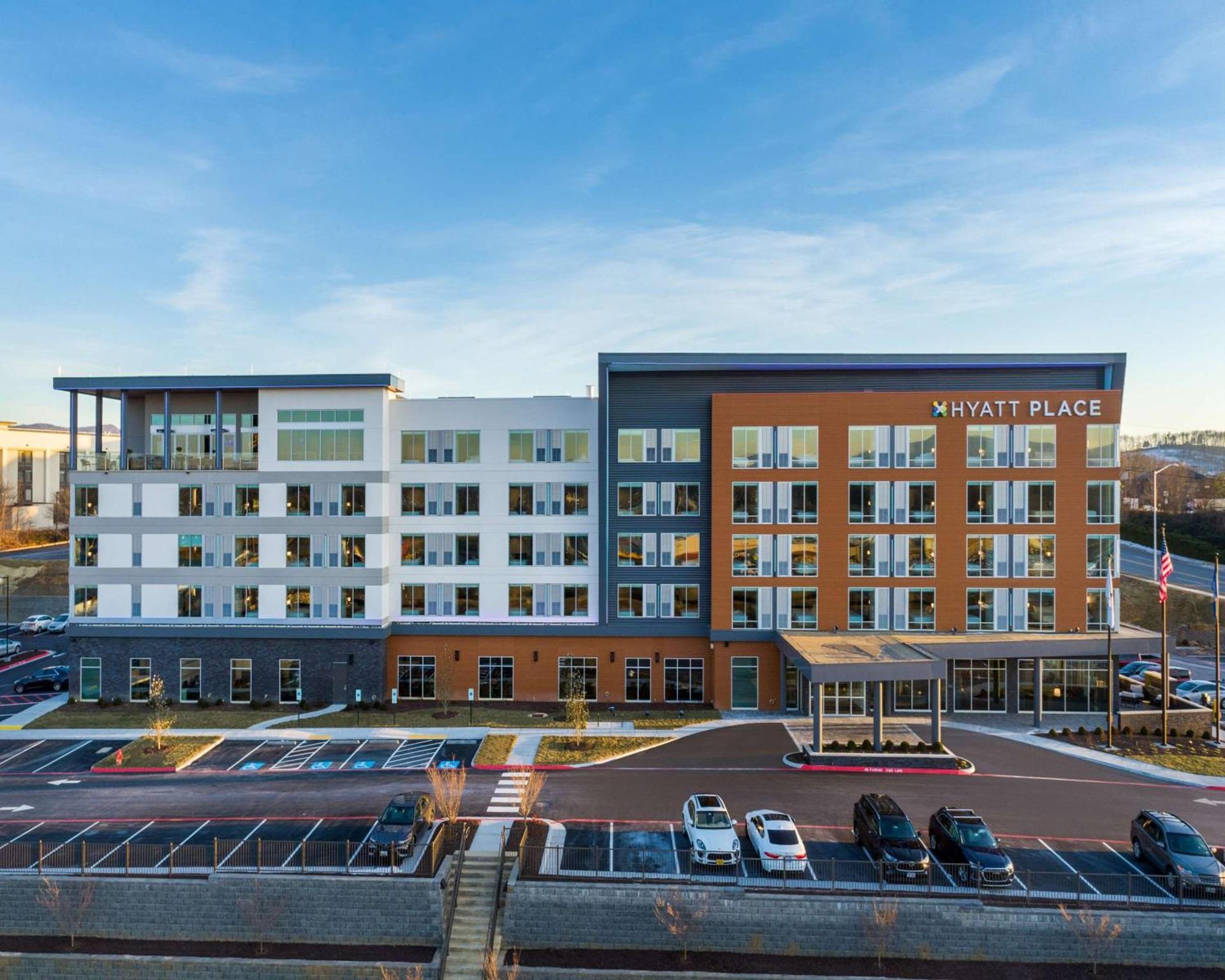 Hyatt Place Harrisonburg photo 2