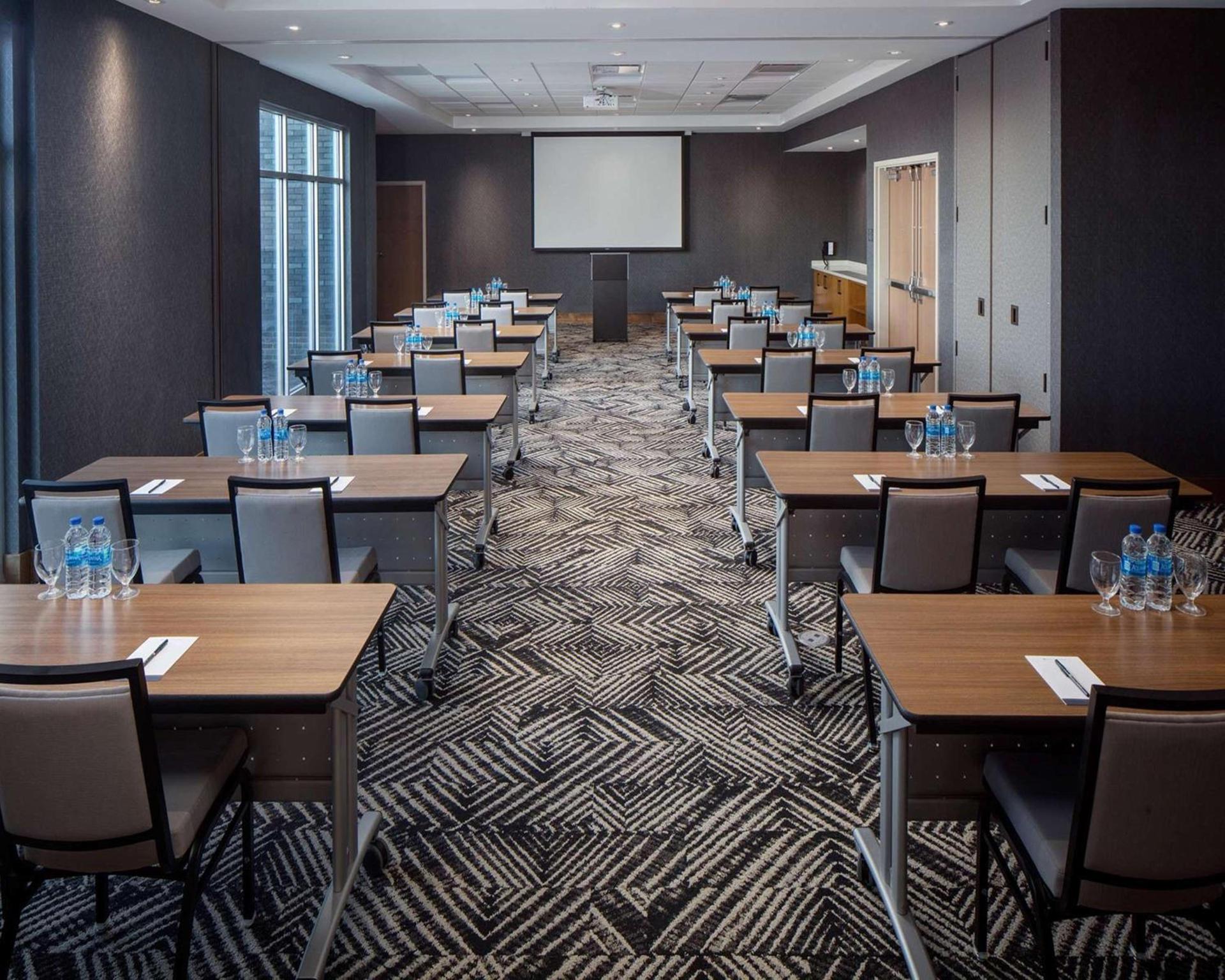 Hyatt Place Harrisonburg photo 17