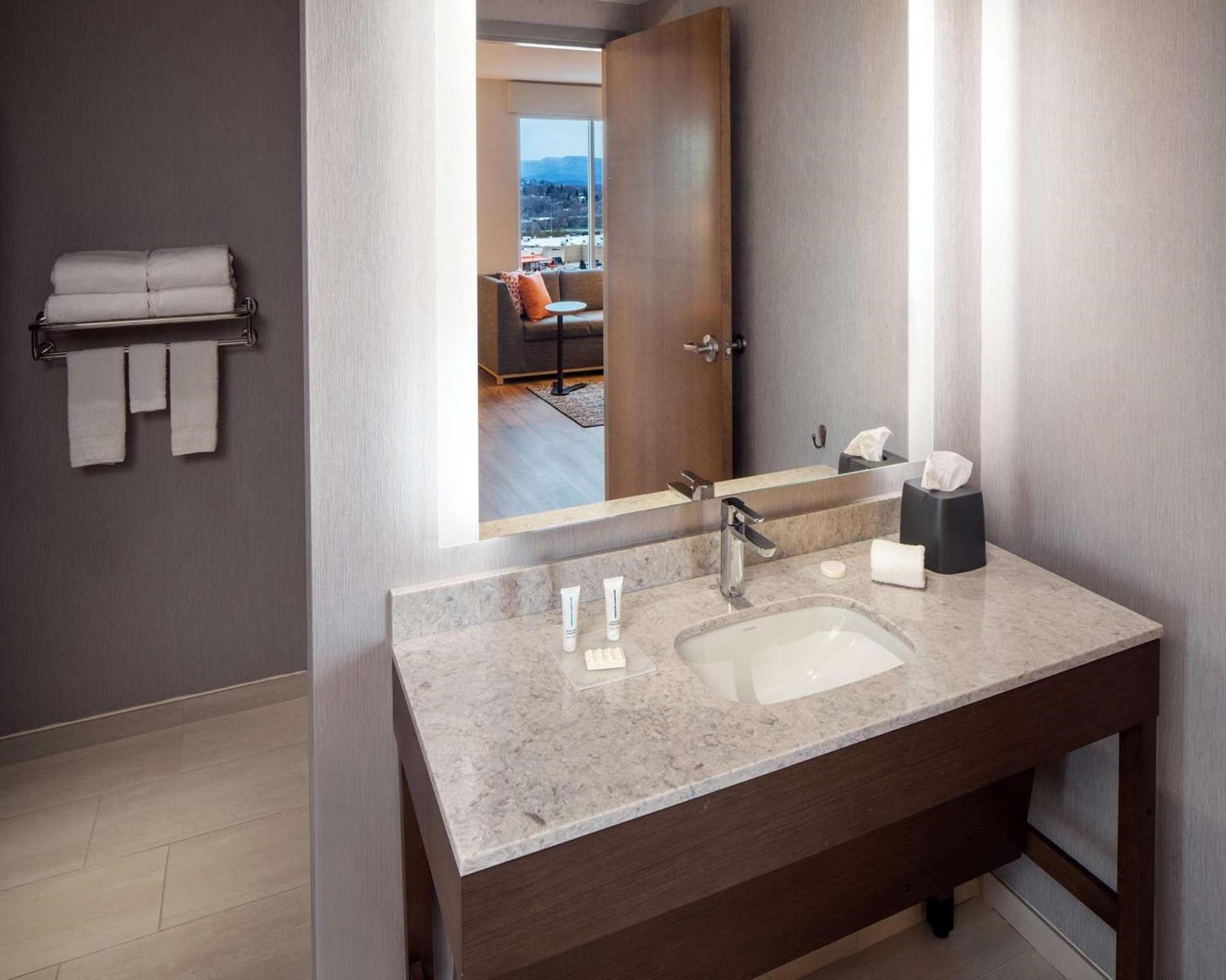 Hyatt Place Harrisonburg photo 26