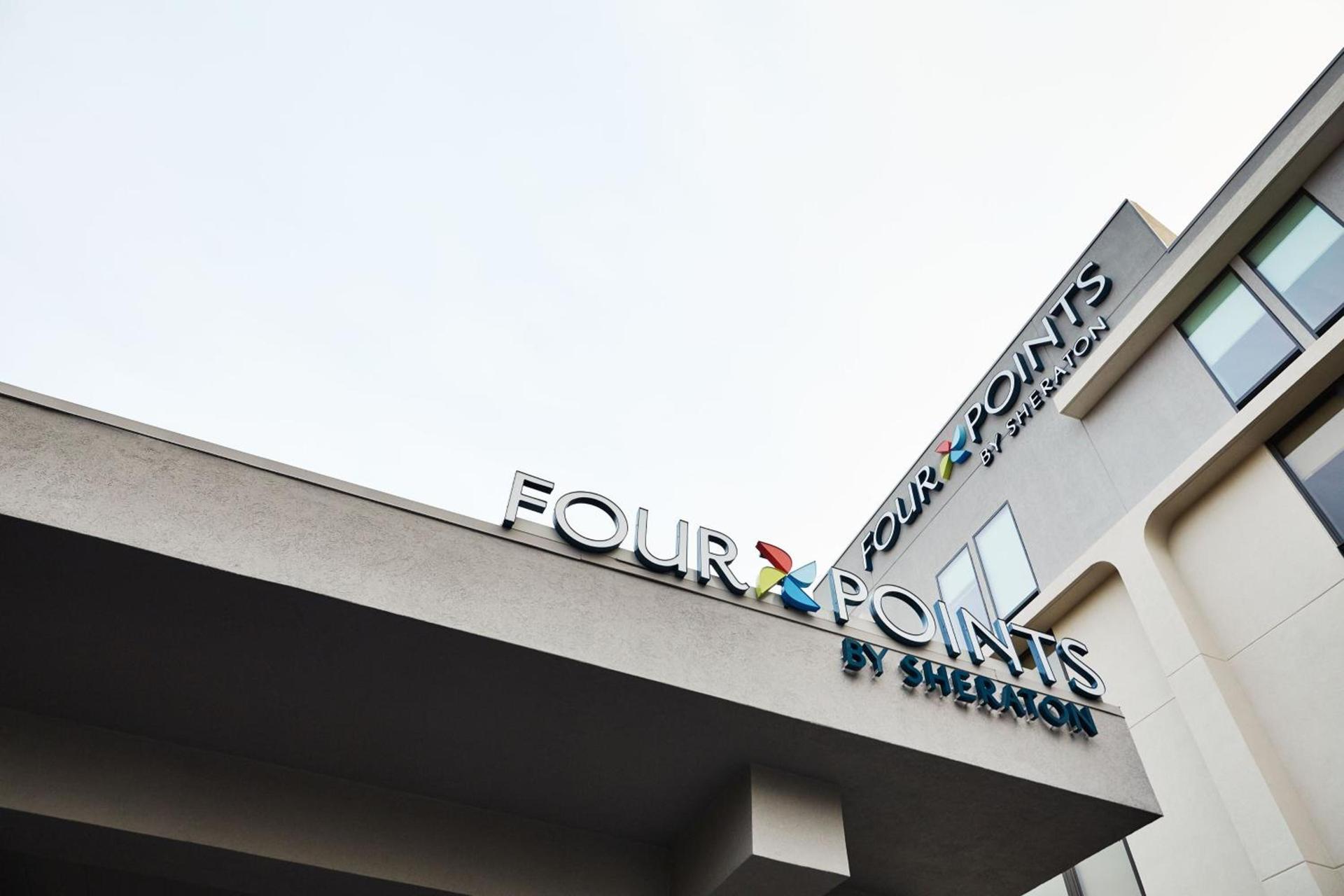 Four Points by Sheraton Chicago Westchester/Oak Brook photo 17