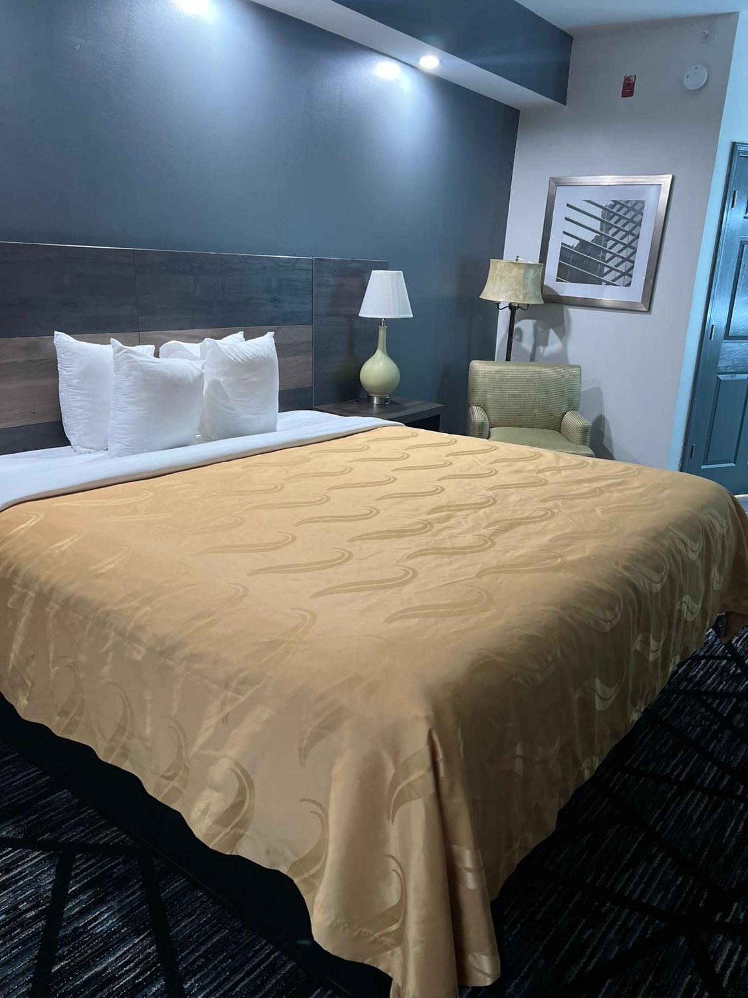 Quality Inn Rome South photo 28