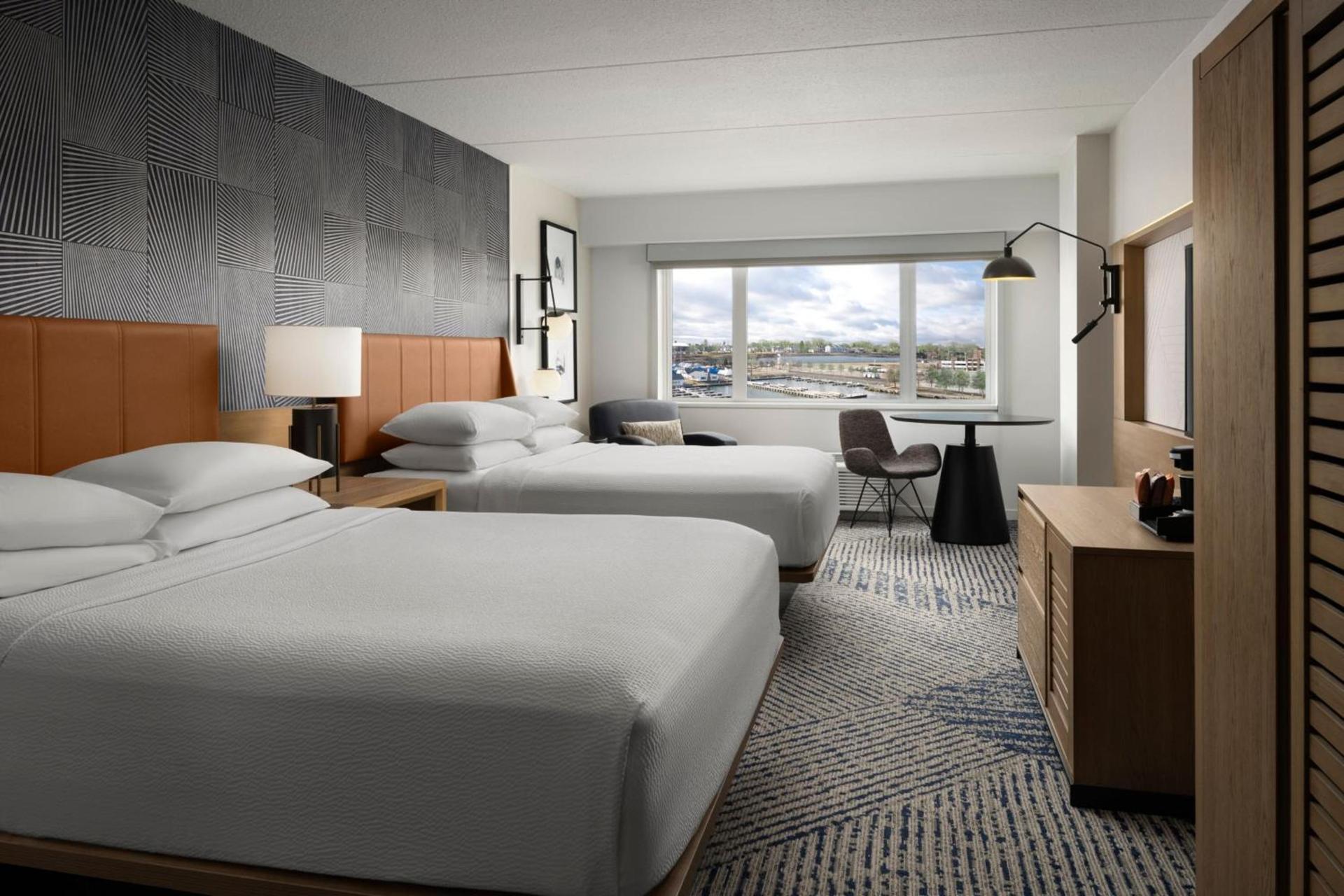 Sheraton Erie Bayfront Hotel photo 9