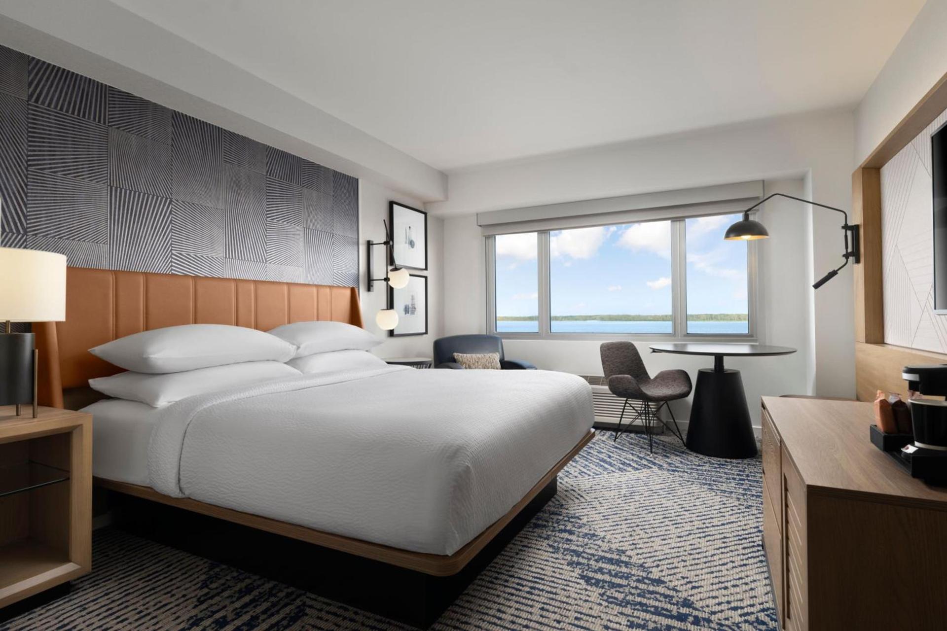 Sheraton Erie Bayfront Hotel photo 10