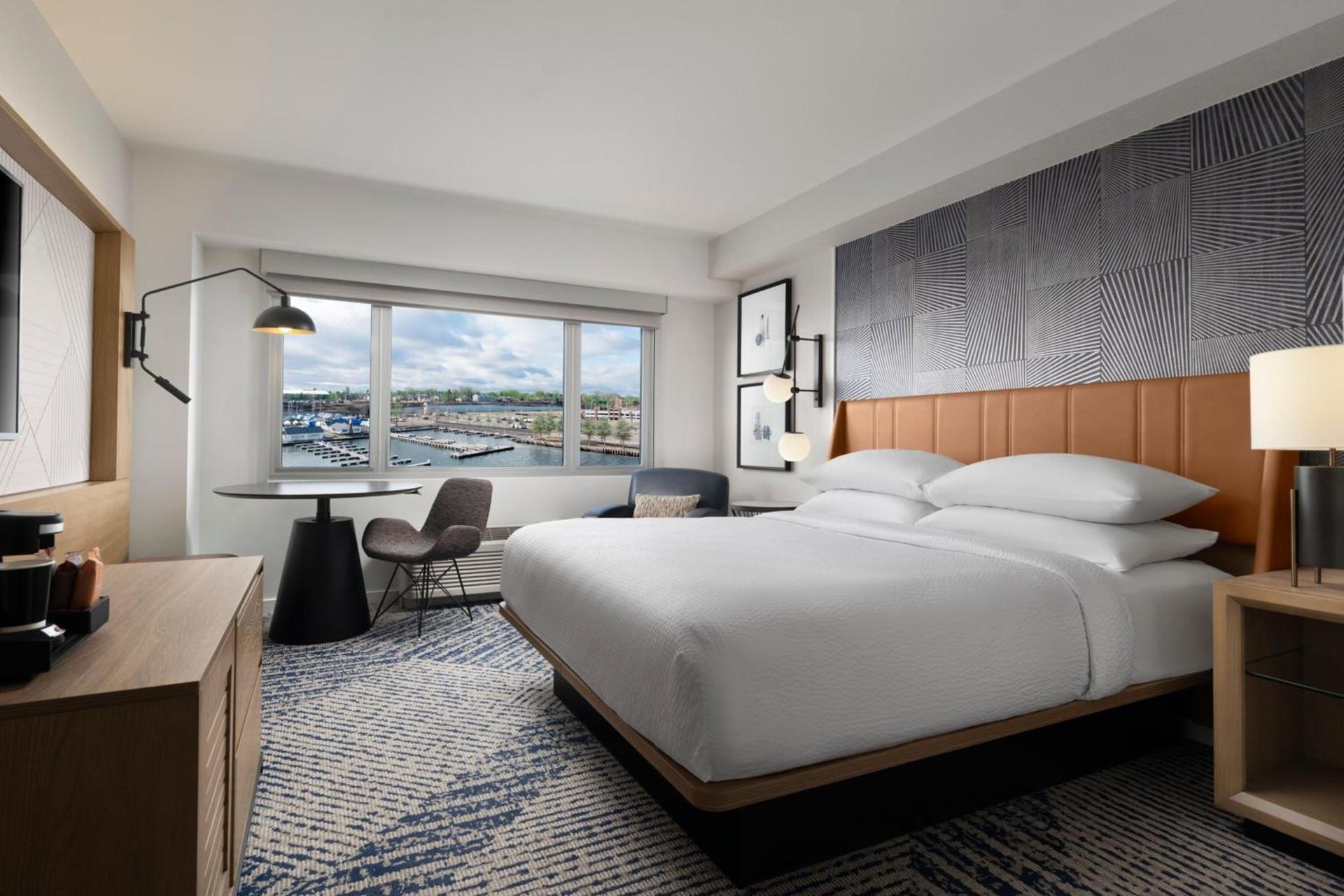 Sheraton Erie Bayfront Hotel photo 61
