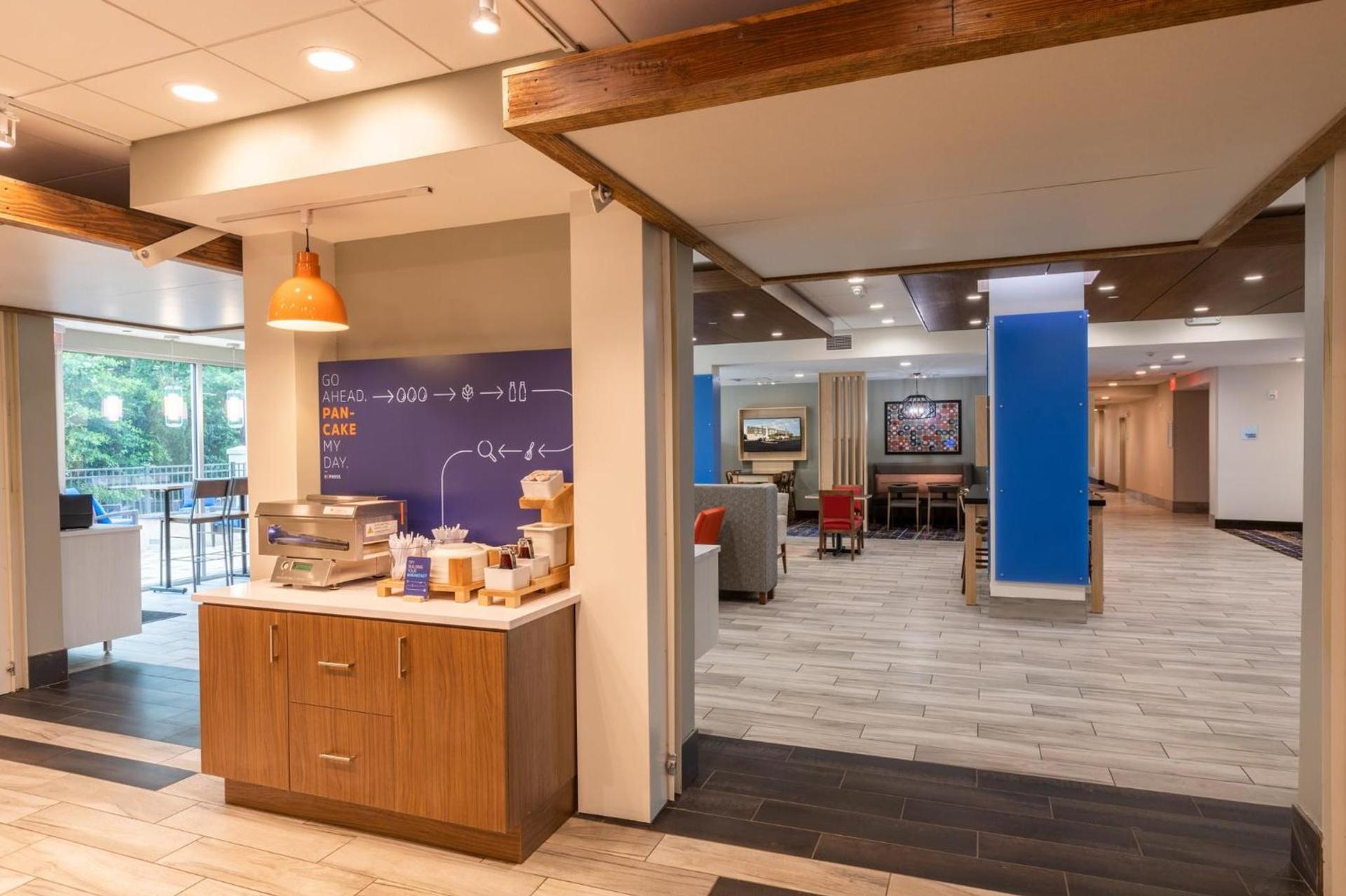 Holiday Inn Express & Suites - Rock Hill by IHG photo 78