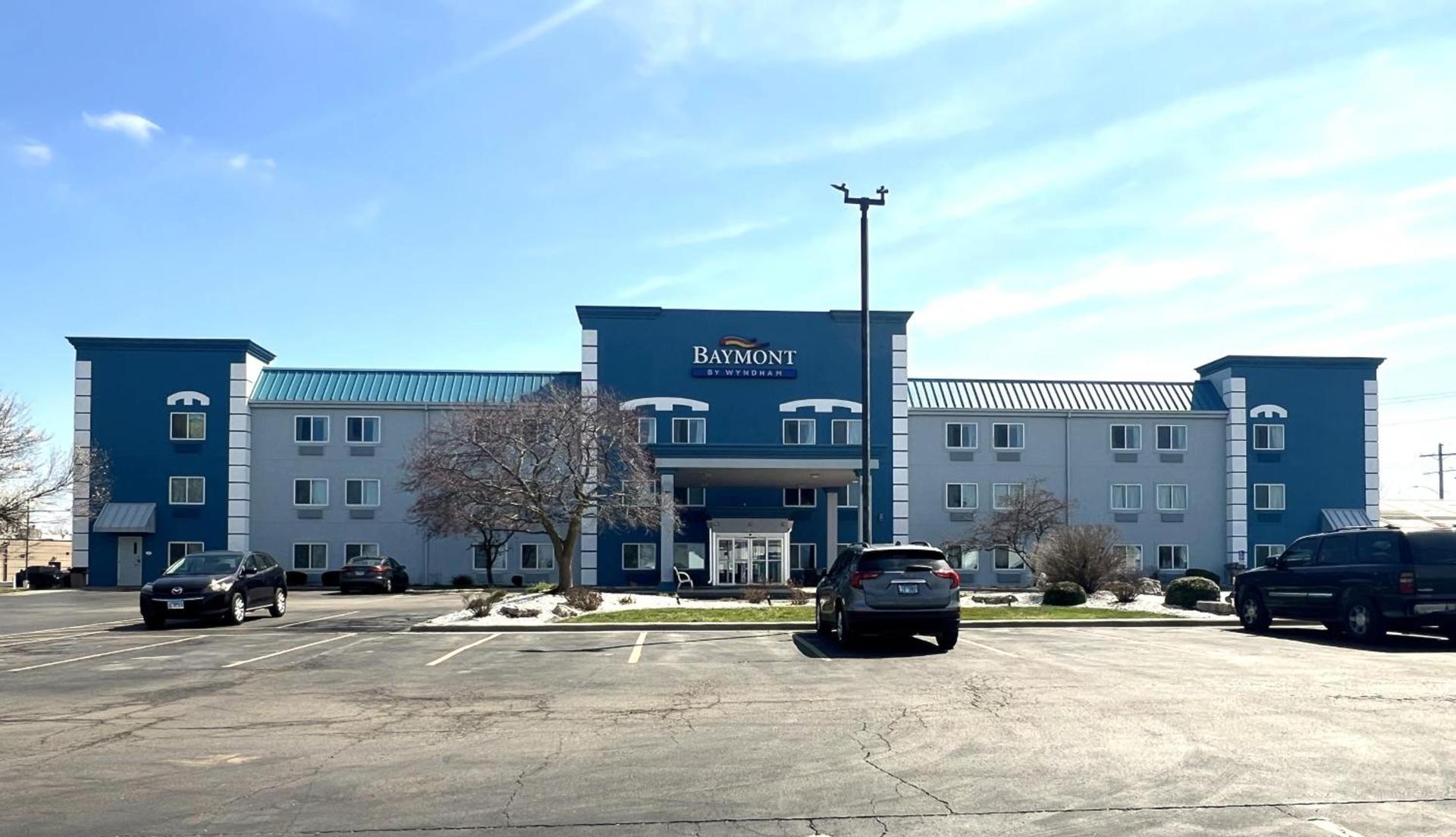 Baymont by Wyndham Litchfield photo 4